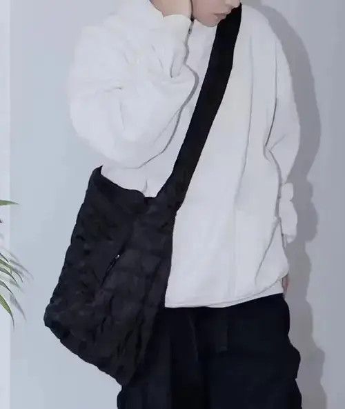 Fashion Utility Quilted Crossbody Shoulder Messenger Bag in Black, Men's