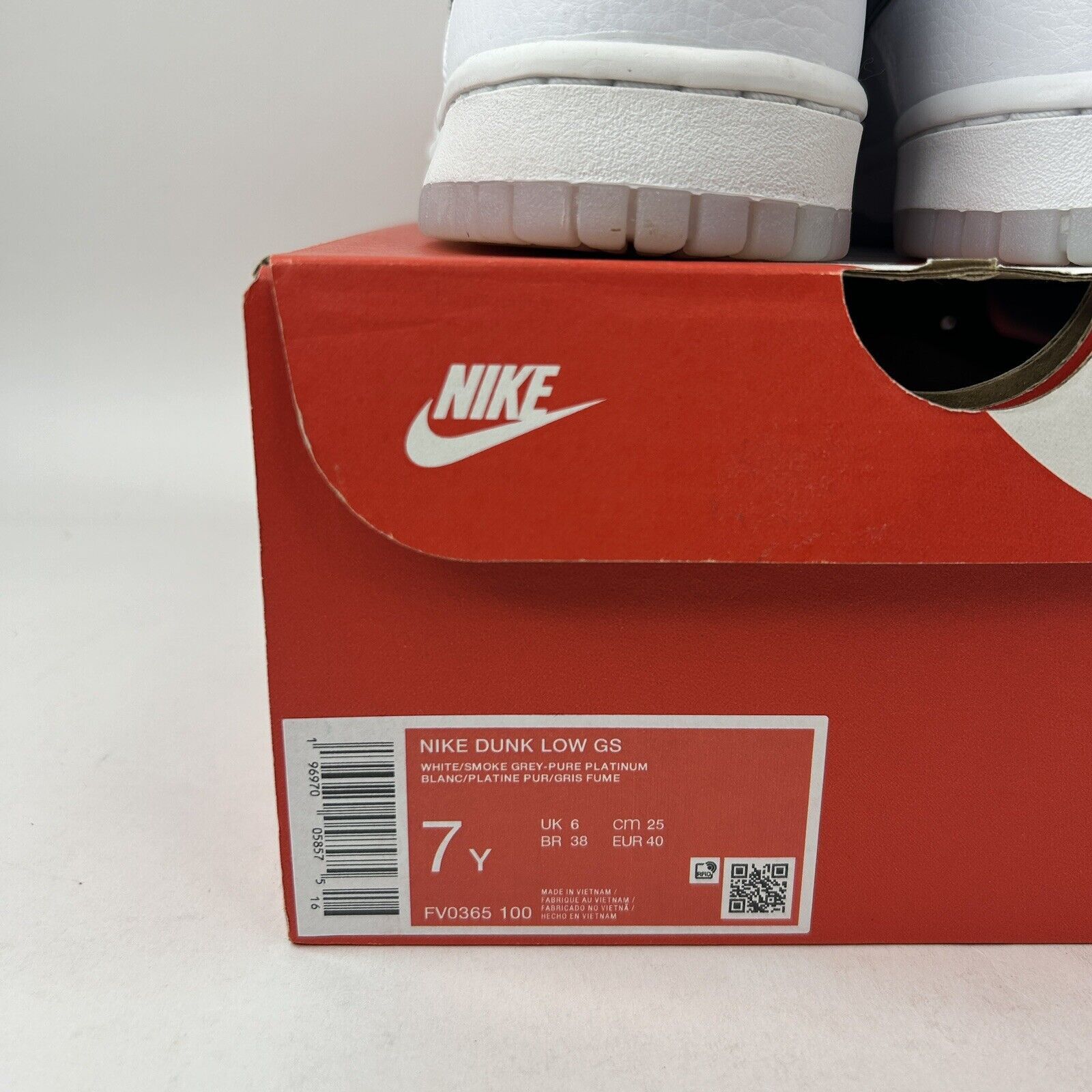 Nike Nike Dunk Low GS “White Smoke Grey Pure Platinum” 2024 Size US 8.5 / IT 38.5 - 5 Thumbnail