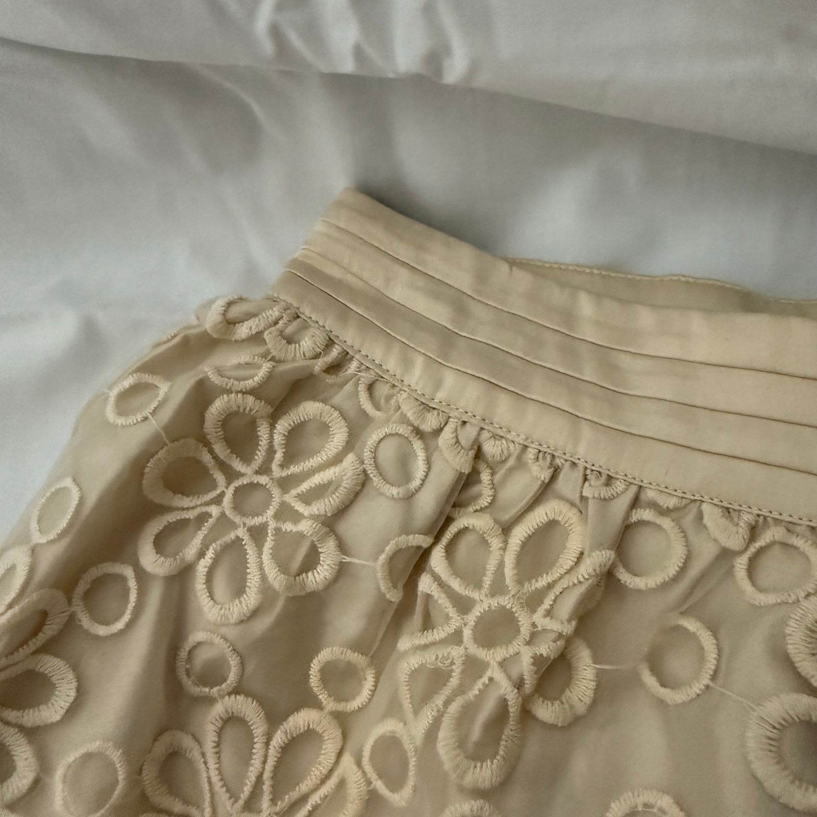 Other Alice Moon Collection Mini Skirt Small Beige Embroidered Size 25" / US 0 / IT 36 - 3 Thumbnail
