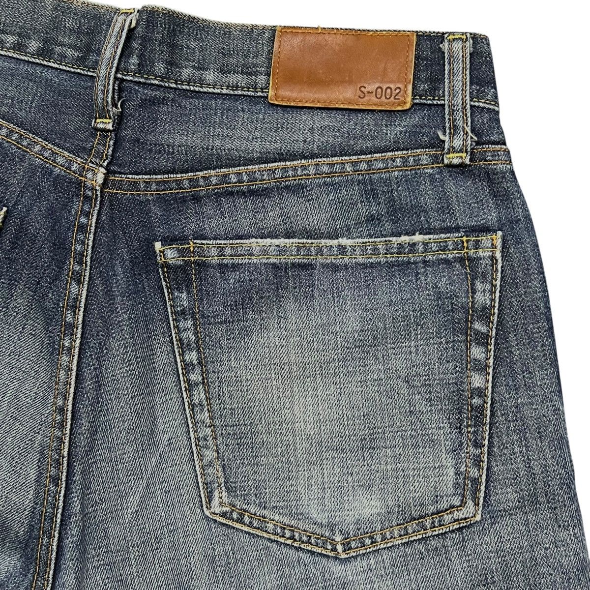 Uniqlo Loose Vintage Uniqlo S-002 Original Basic - Faded Wash Jeans Size US 32 / EU 48 - 9 Thumbnail