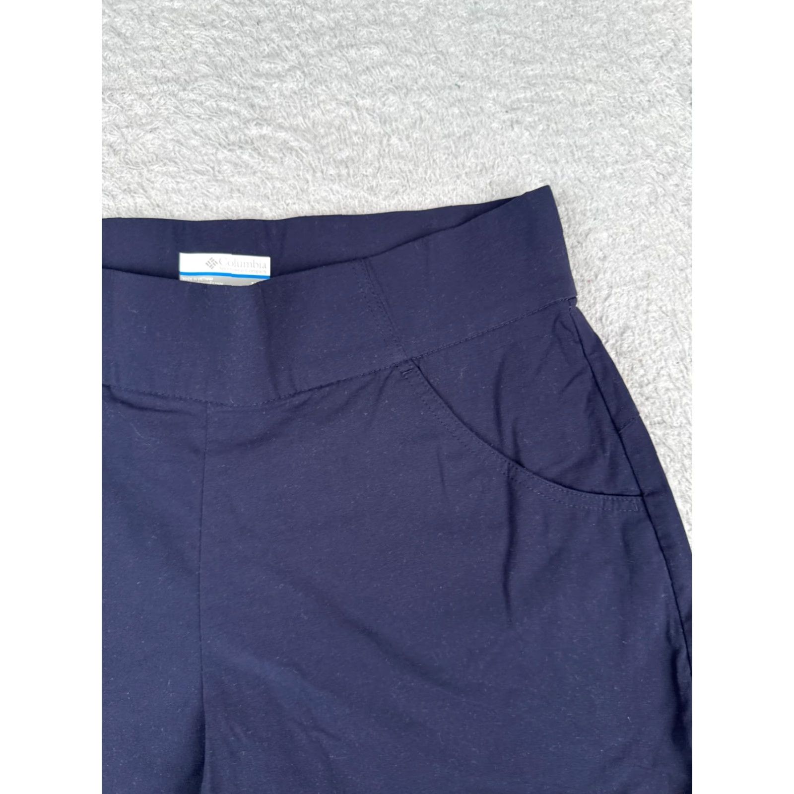 Vintage Columbia Bermuda Shorts Women's Medium Blue Elastic Waist Nylon Blend Stretch 7 Inseam Size 32" / US 10 / IT 46 - 5 Thumbnail