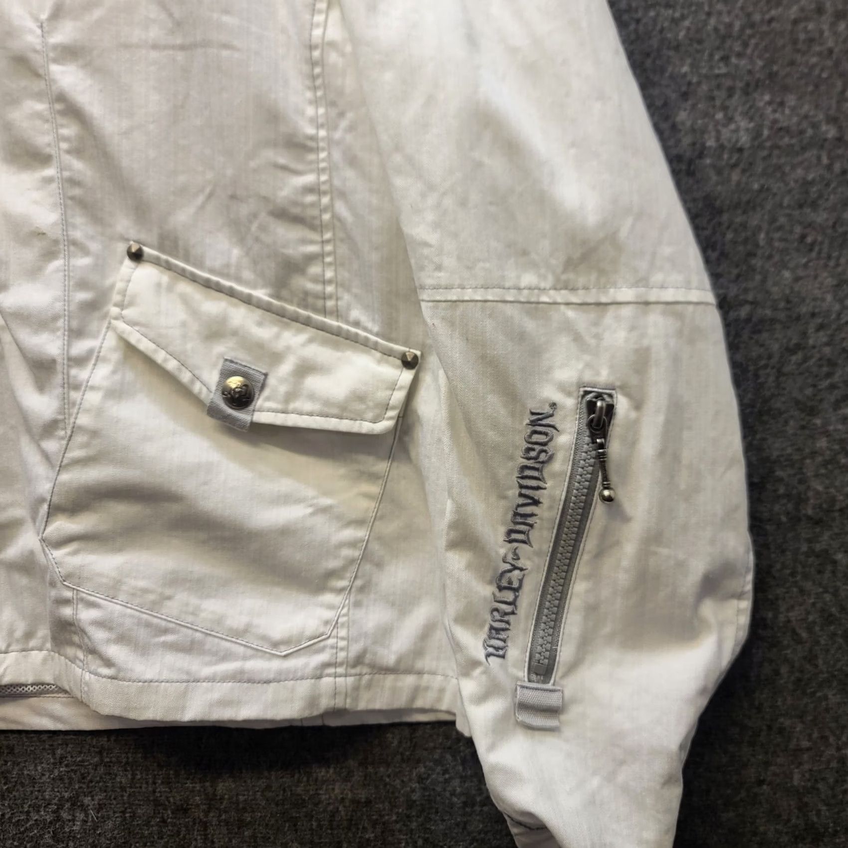 Harley Davidson Harley-Davidson Jacket Womens S Logo Hooded Mixed Media Textured Knit Cropped Short Sleeve Long Sleeve Zip Front Regular Fit Biker Style White Size S / US 4 / IT 40 - 5 Thumbnail