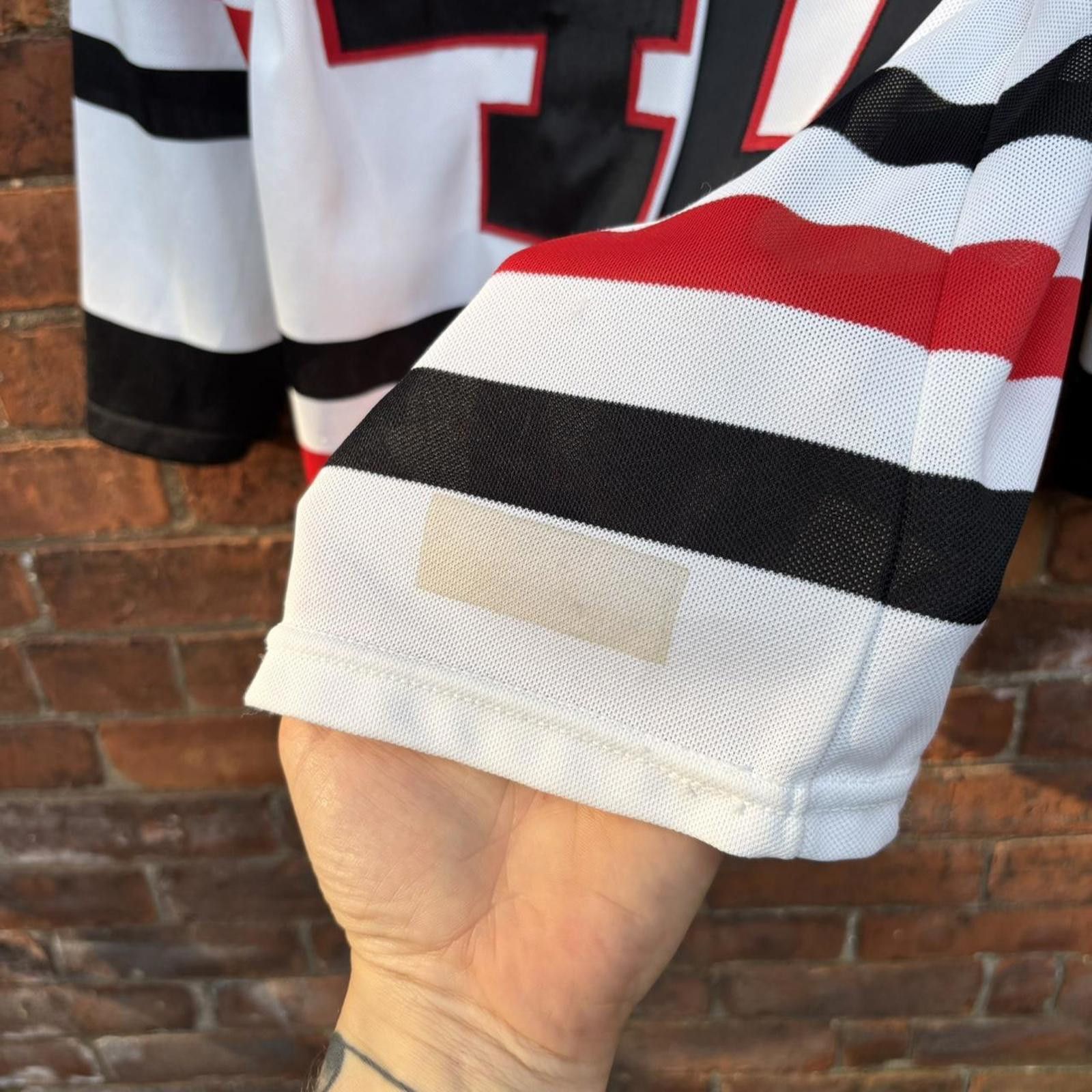 Other vintage chicago blackhawks Dennis Bonvie CCM jersey 90s L Size US L / EU 52-54 / 3 - 6 Thumbnail