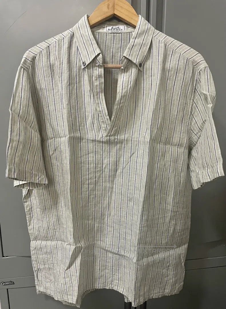 Hermes Hermes size 42 Short Sleeve Cardigan/Shirt (Front Non-butto Size US XS / EU 42 / 0 - 1 Thumbnail