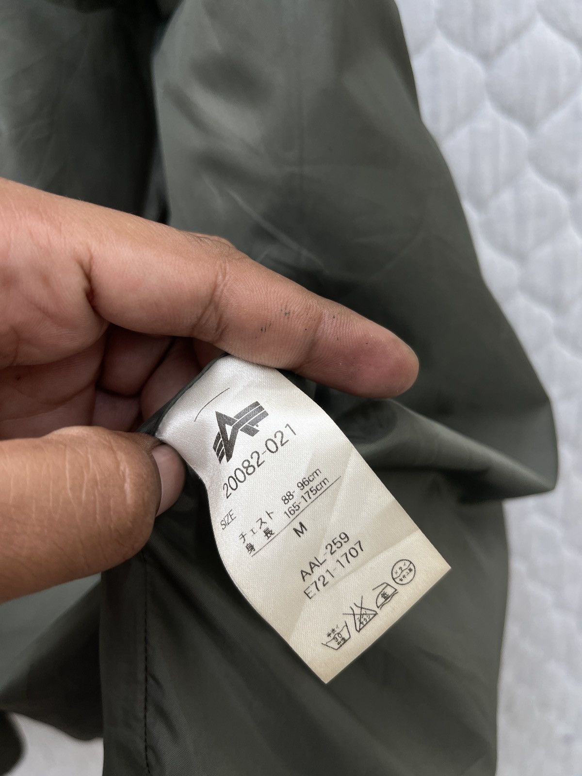 Alpha Industries 🔥🔥🔥STEALS ALPHA INDUSTRIES LIGHT JACKET Size US M / EU 48-50 / 2 - 11 Thumbnail
