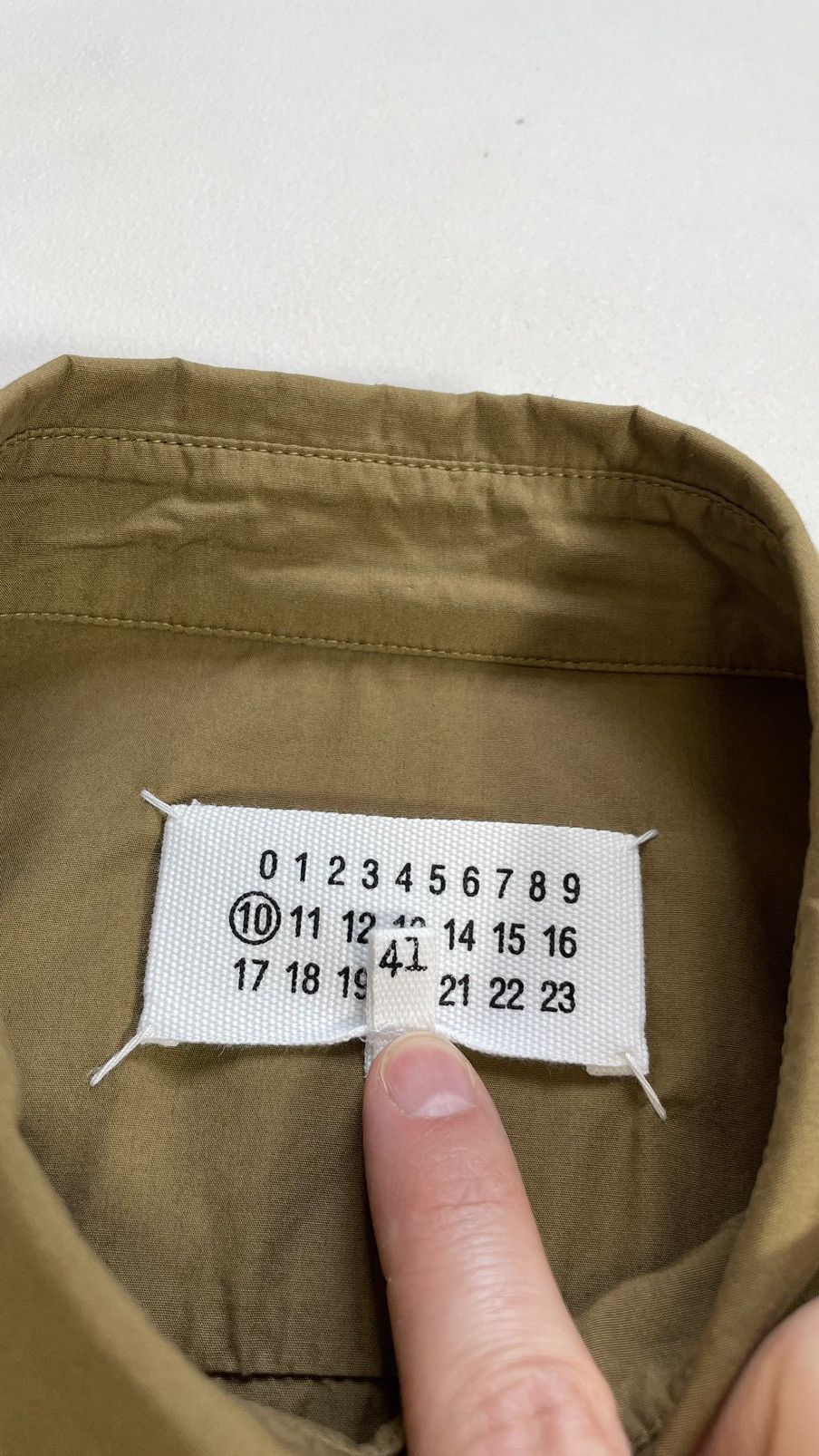Maison Margiela A/W 17 ‘Olive Shimmer’ Cotton Shirt Size US M / EU 48-50 / 2 - 4 Thumbnail