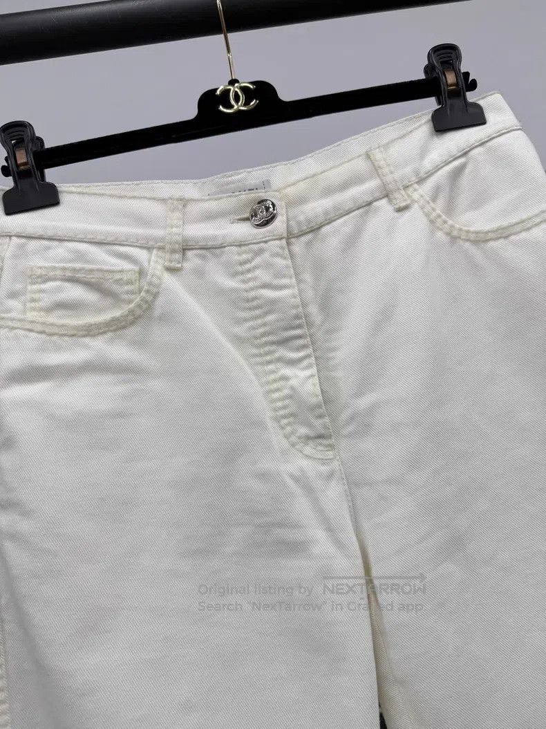 Chanel Chanel White denim trousers Size 25" / US 0 / IT 36 - 2 Thumbnail
