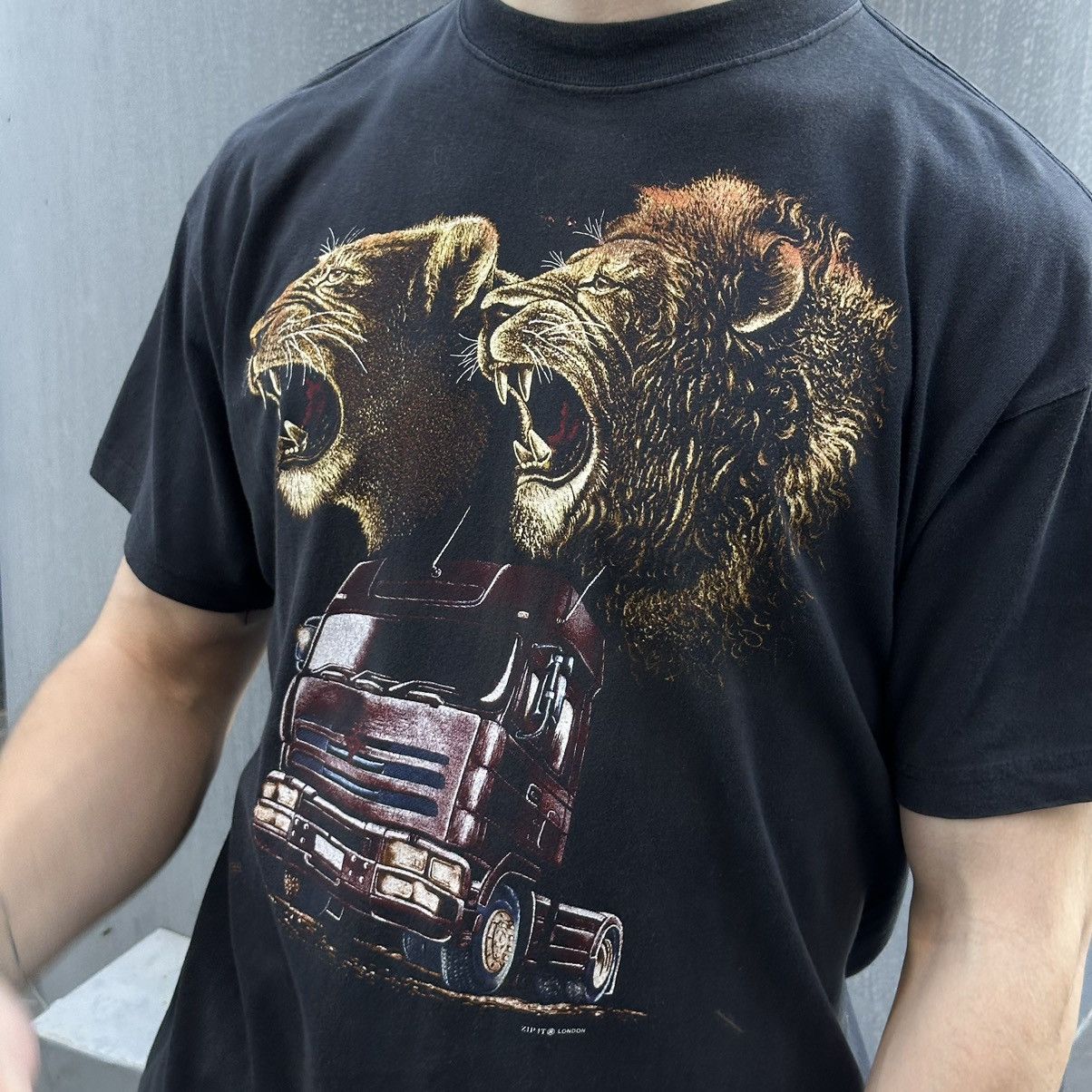 Designer × Vintage Vintage Zip It London T-shirts Japanese Style Animla Car Y2K Size US L / EU 52-54 / 3 - 2 Thumbnail