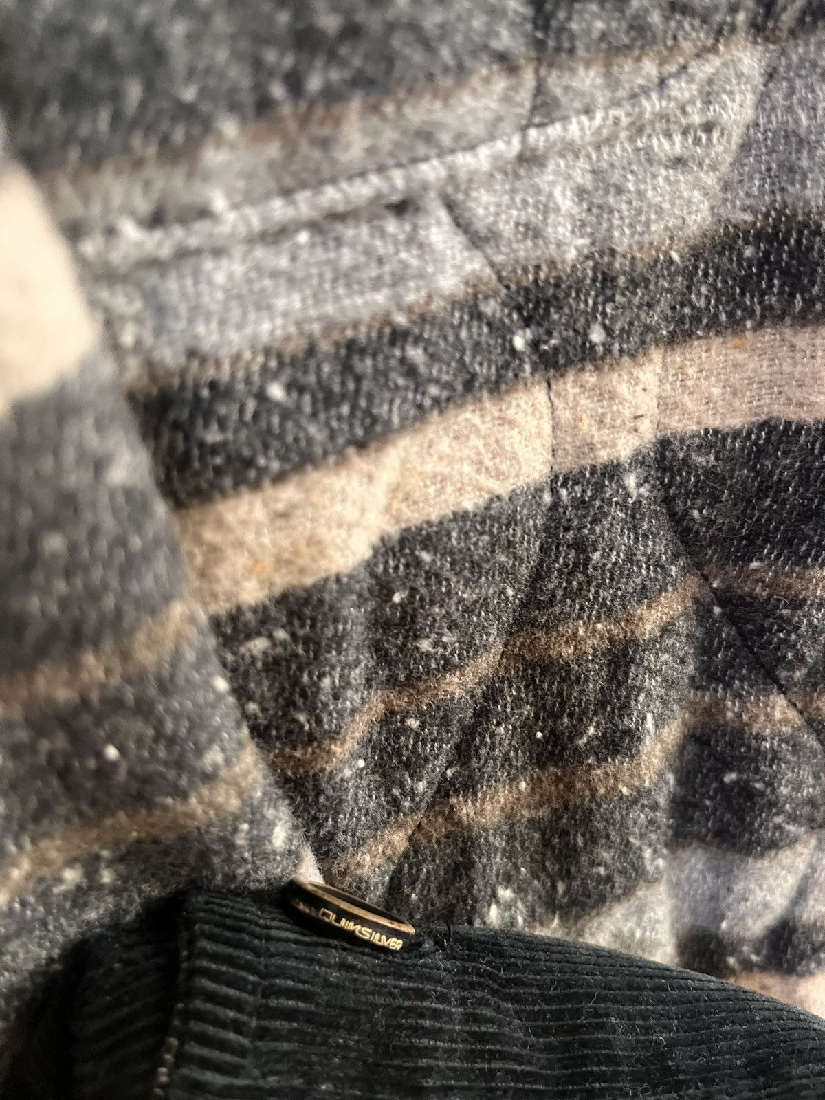Quiksilver quilted multicolor corduroy fleece heavy down #D1 Size US L / EU 52-54 / 3 - 8 Thumbnail