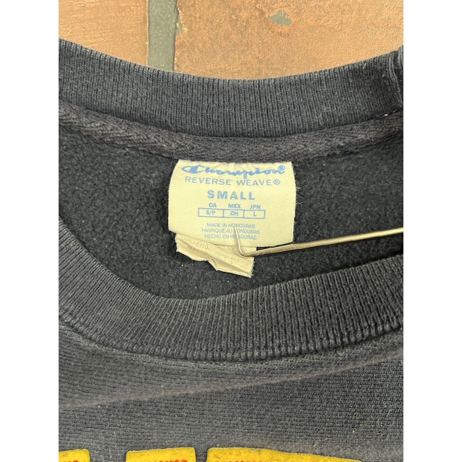 Champion Champion Reverse Weave Pullover Sweatshirt Small Navy Blue Embroidered Logo Mens Size US S / EU 44-46 / 1 - 4 Thumbnail