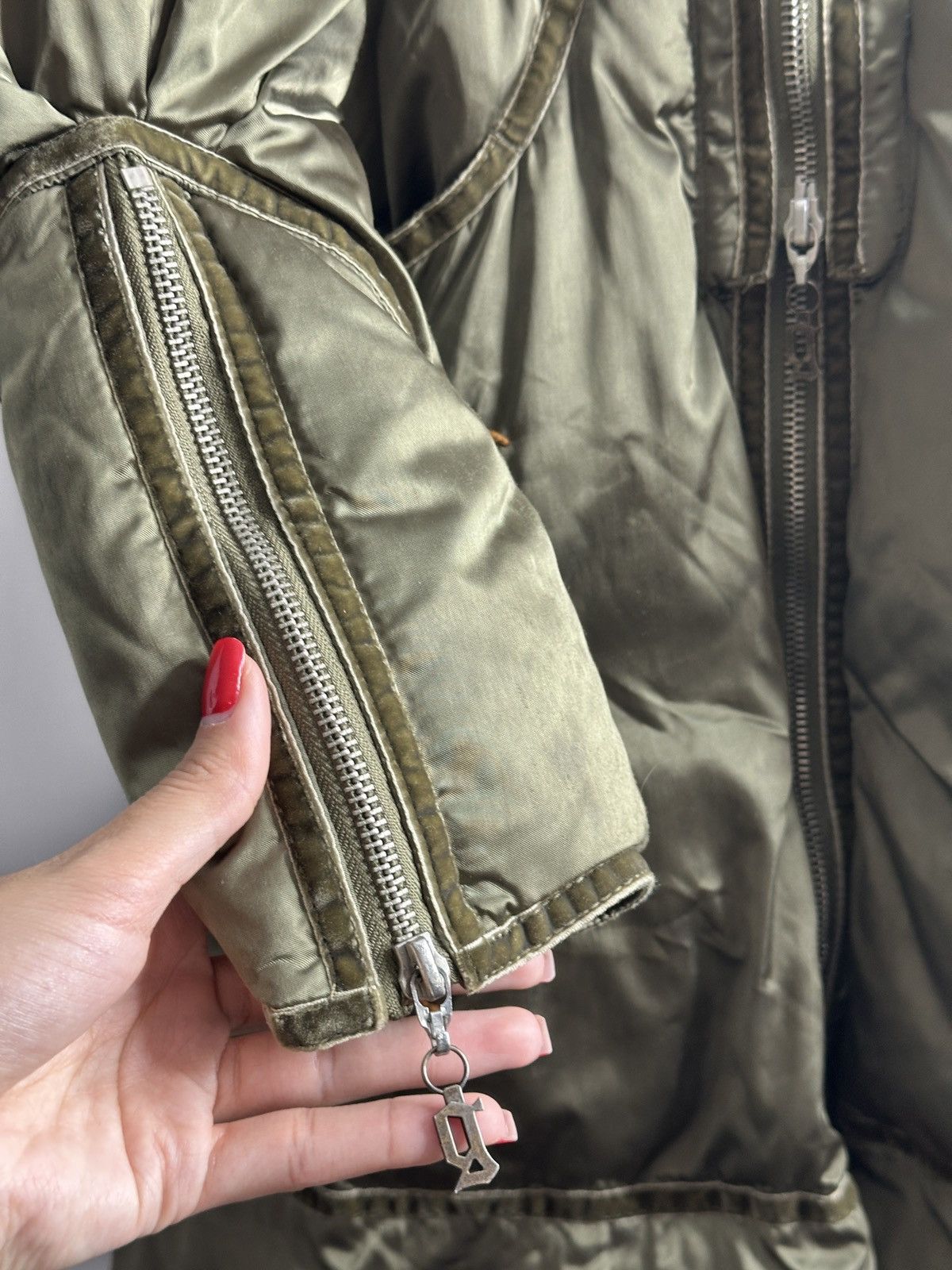 John Galliano John Galliano Green Puffer Coat with Embroidery and Fur Hood Size M / US 6-8 / IT 42-44 - 5 Thumbnail