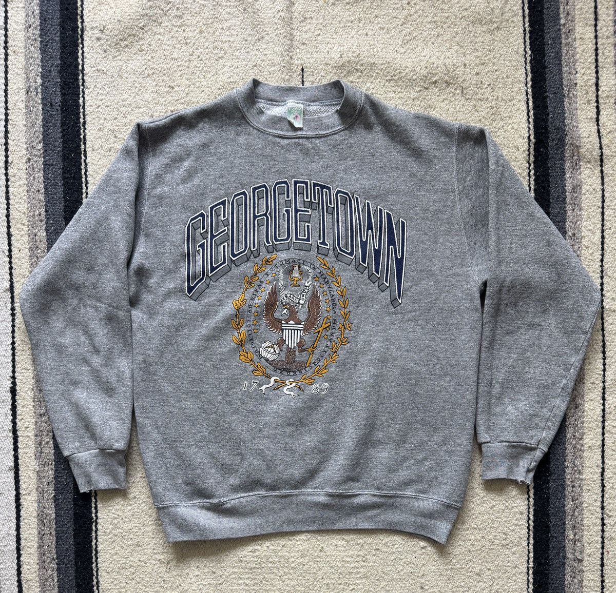 Champion Vintage 80s Discus Athletic Georgetown University Sweatshirt Size US L / EU 52-54 / 3 - 1 Thumbnail