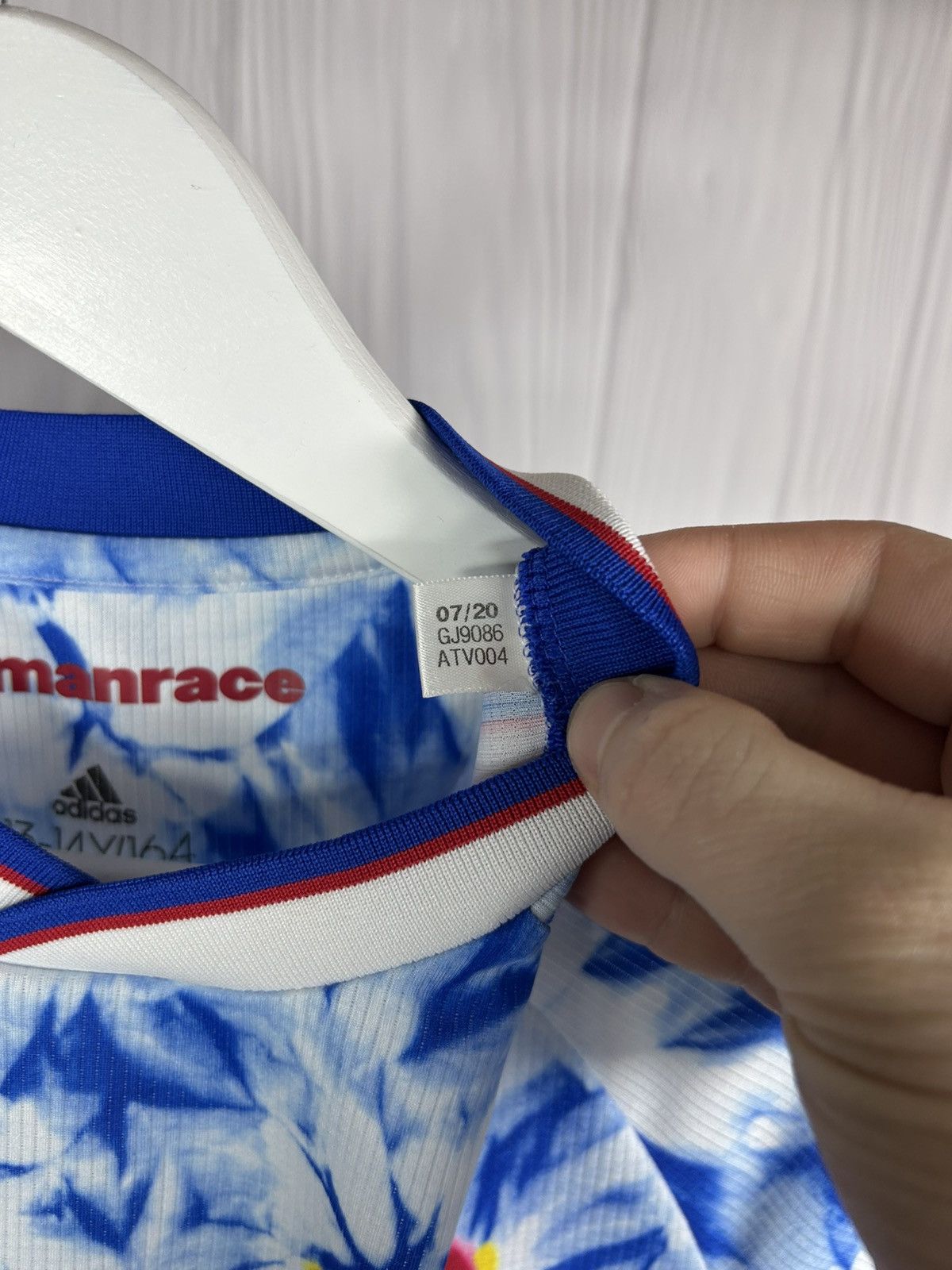 Adidas Adidas Manchester United Humanrace Soccer Jersey Size 13/14Y Size US L / EU 52-54 / 3 - 9 Thumbnail