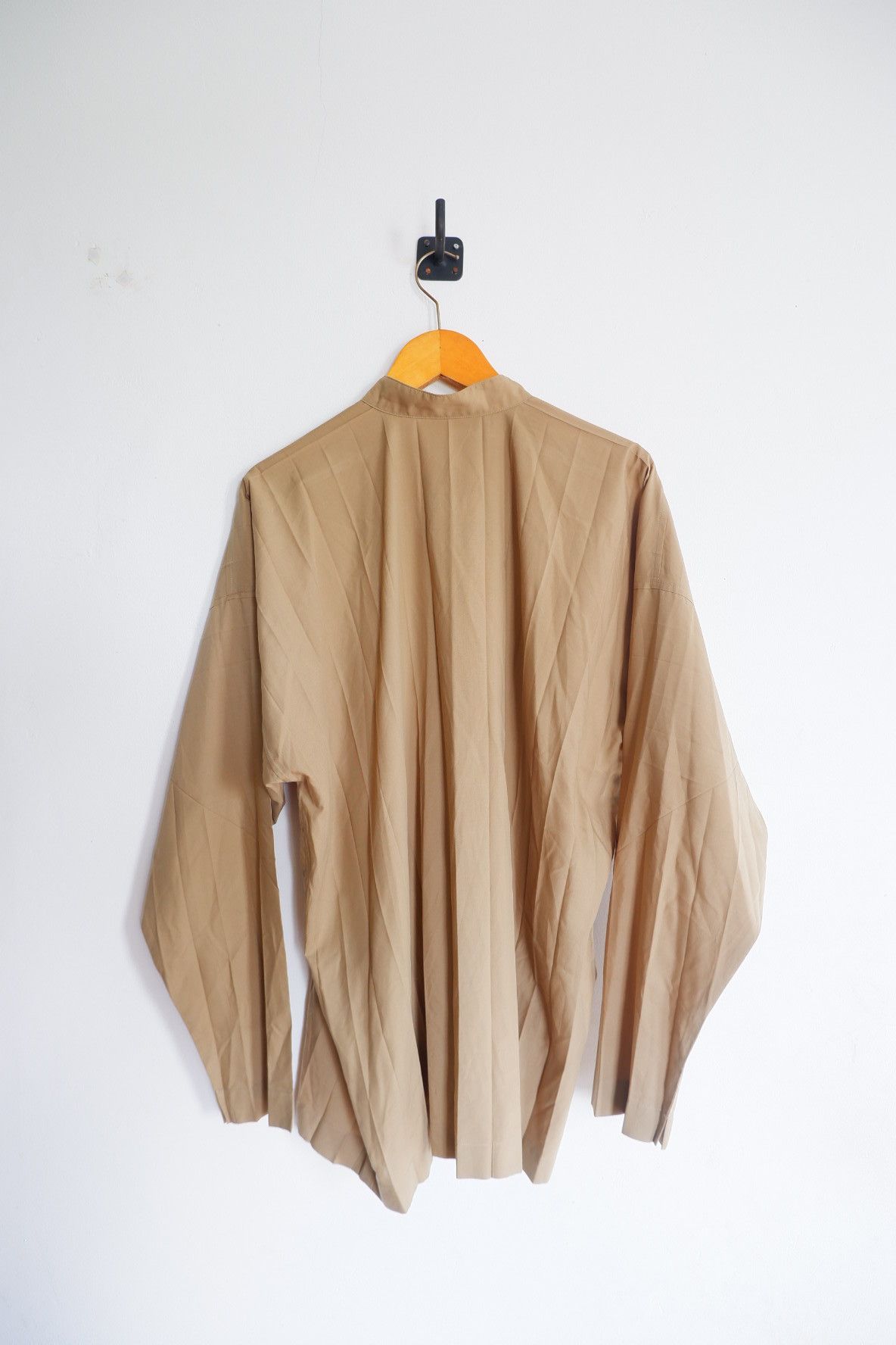 Homme Plisse Issey Miyake Homme Plisse Issey Miyake Edge Pleated Half Button Shirts Size US XL / EU 56 / 4 - 2 Thumbnail