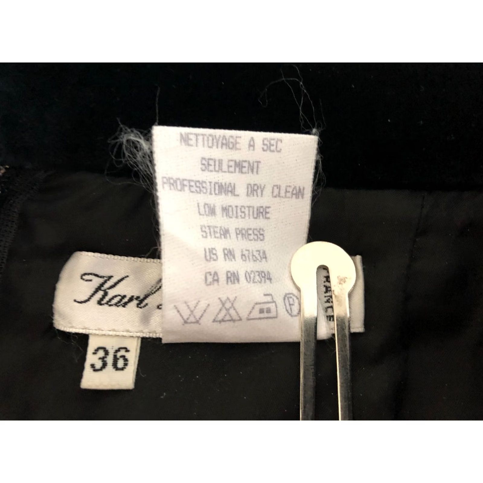 Karl Lagerfeld Karl Lagerfeld Skirt Women Size 36 Velvet Cotton Mini Black Size 25" / US 0 / IT 36 - 6 Thumbnail
