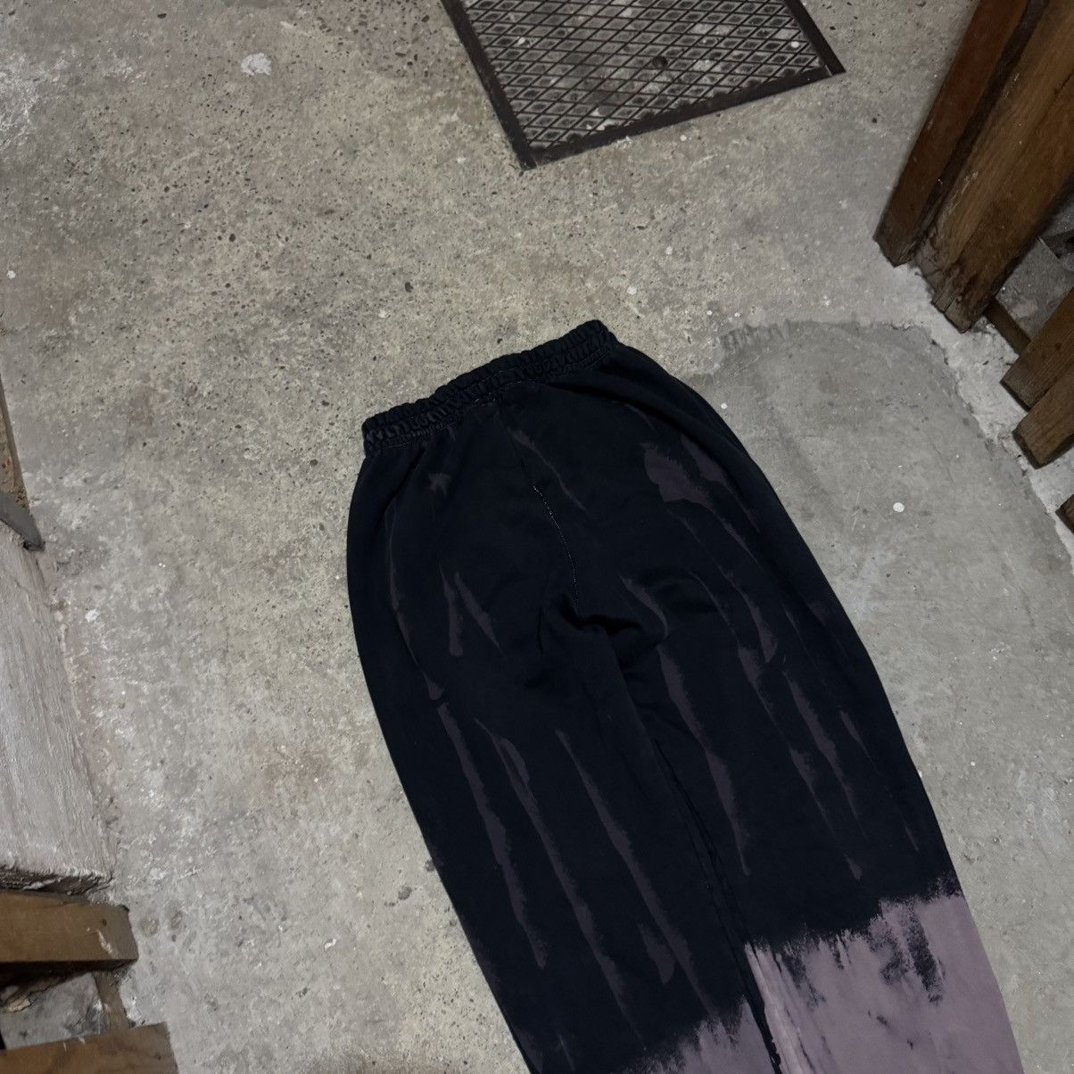 Misbhv Misbhv “we circle through the night” tie dye sweatpants Size US 31 - 7 Thumbnail