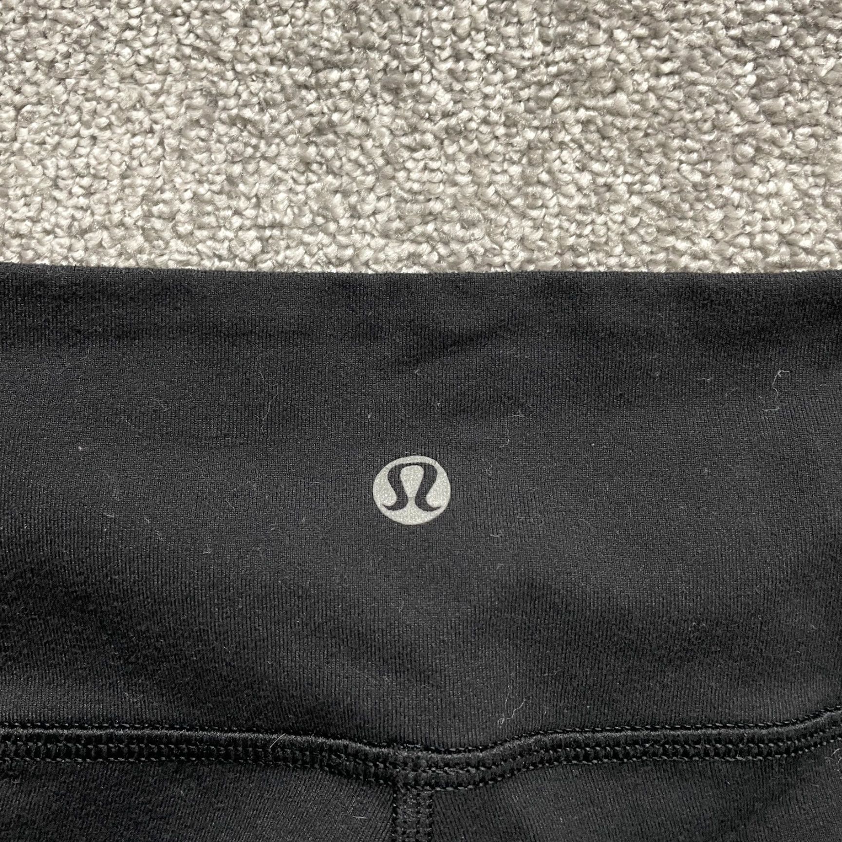 Lululemon LULULEMON Women’s Capri Leggings Size 6 Black Slim Stretch Yoga Activewear Size 28" / US 6 / IT 42 - 6 Thumbnail