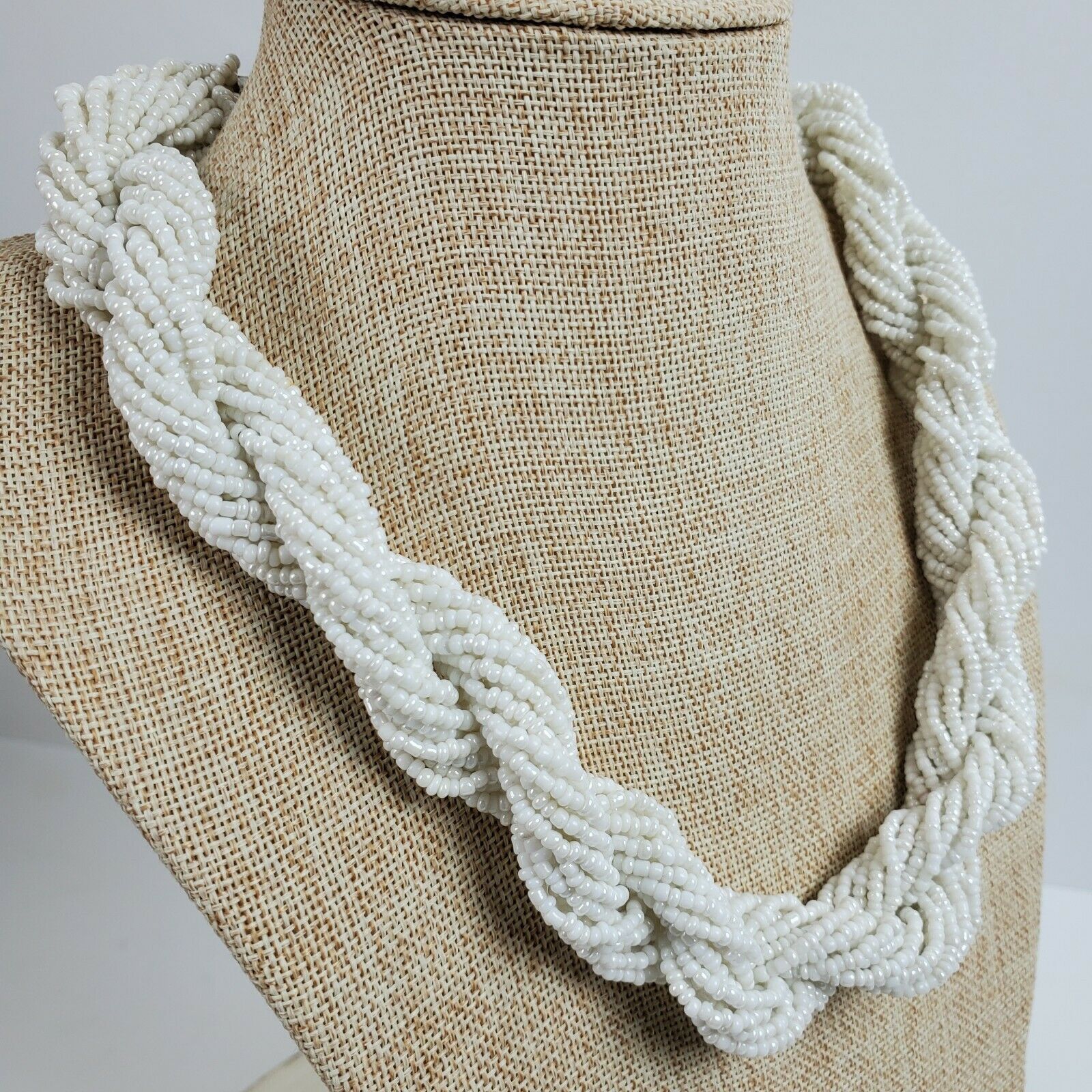 The Unbranded Brand Vintage Tribal Native Glass Seed Bead White Necklace 23" Size ONE SIZE - 2 Thumbnail