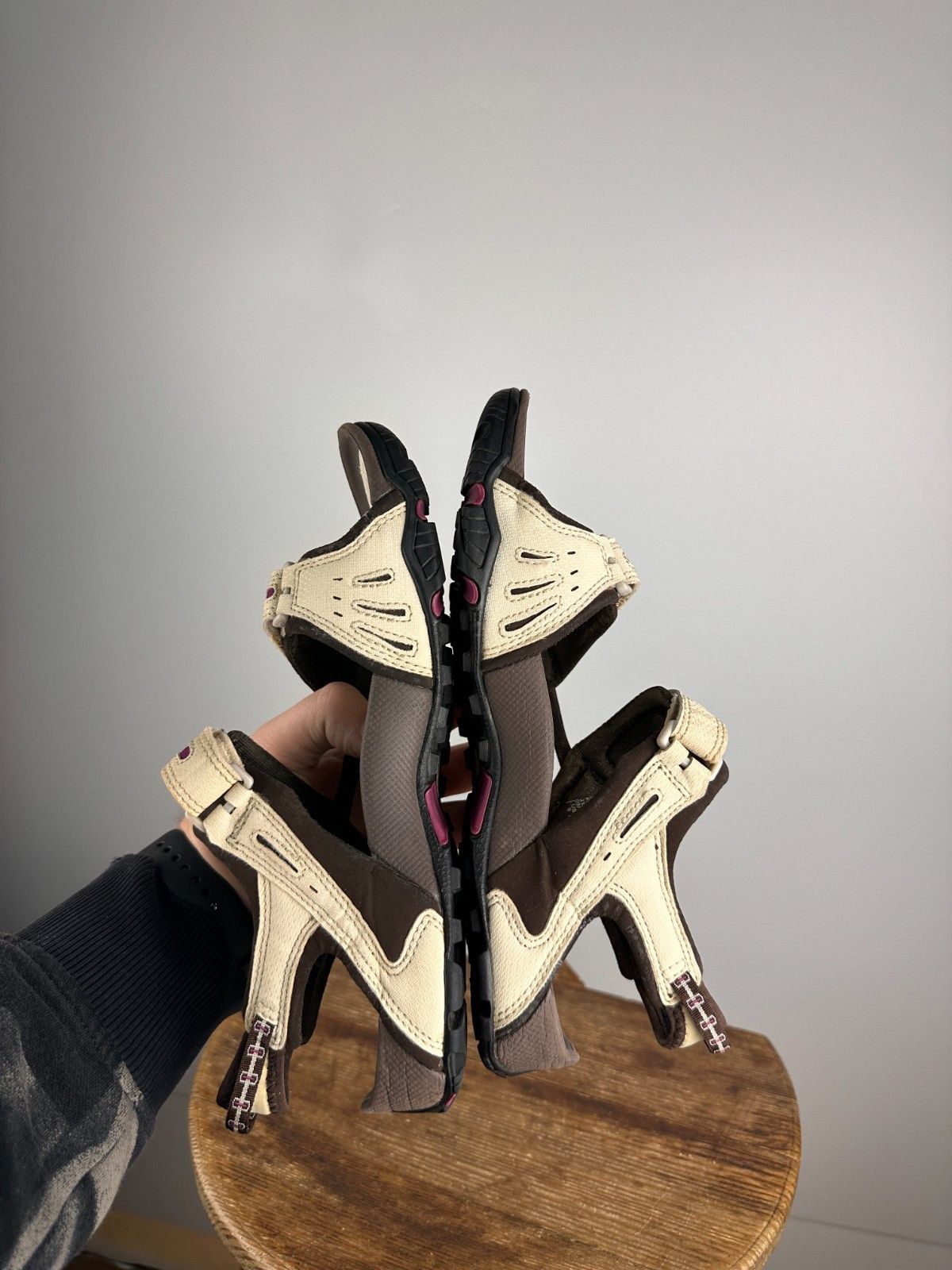 Nike ACG Nike ACG women’s sandals white pink size US9 UK8.5 EUR40.5 Size US 9 / IT 39 - 6 Thumbnail