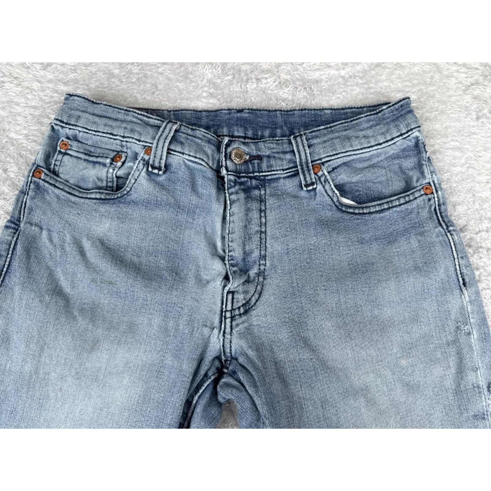 Levi's VINTAGE Levis Jeans Men 32 Blue Distressed 511 Cotton Premium 30x30 Denim Straight Slimming 5-Pocket Design 30 in Inseam Medium Wash Jeans Mens Size US 32 / EU 48 - 4 Thumbnail