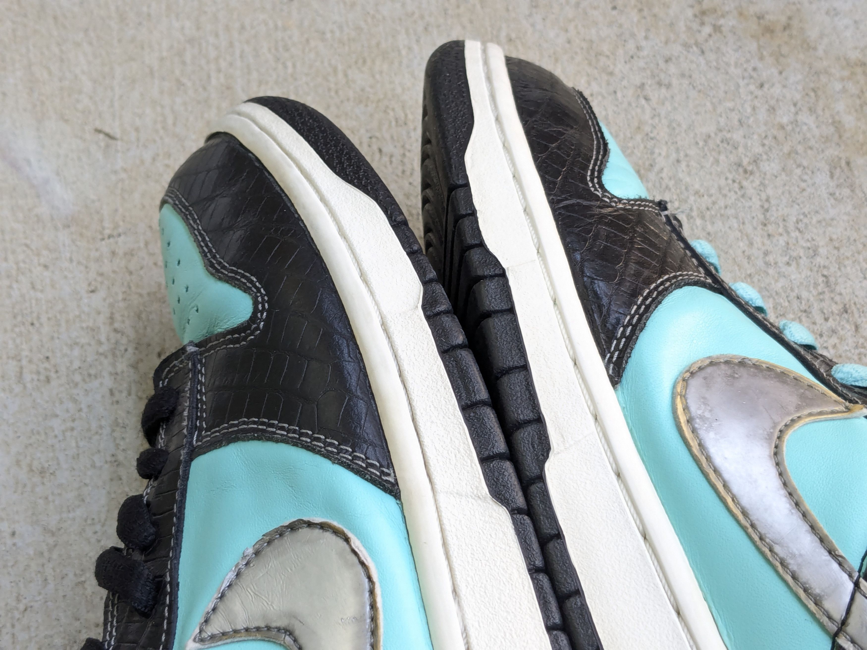 Nike Nike SB Dunk Low Pro x Diamond Supply Co. Tiffany 10 Size US 10 / EU 43 - 9 Thumbnail