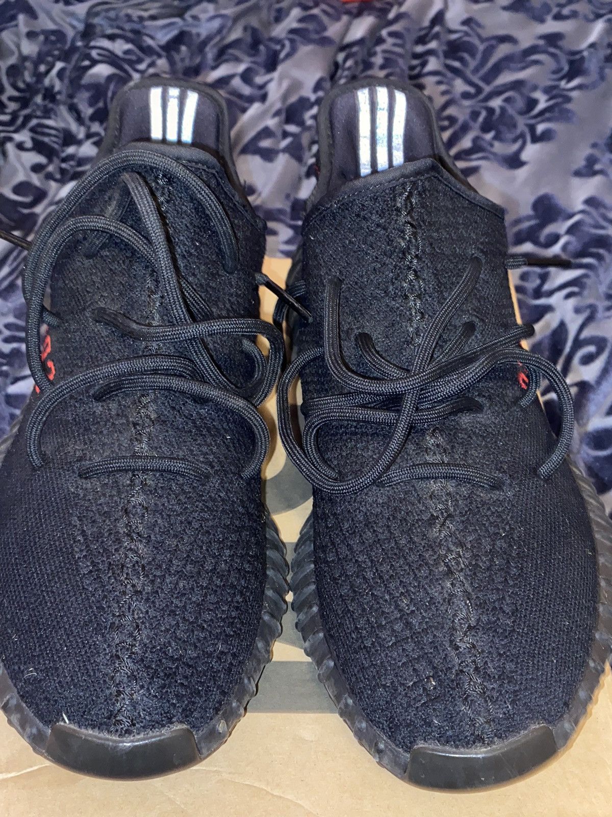 Yeezy Yeezy Boost V2 Bred Size US 10.5 / EU 43-44 - 2 Thumbnail