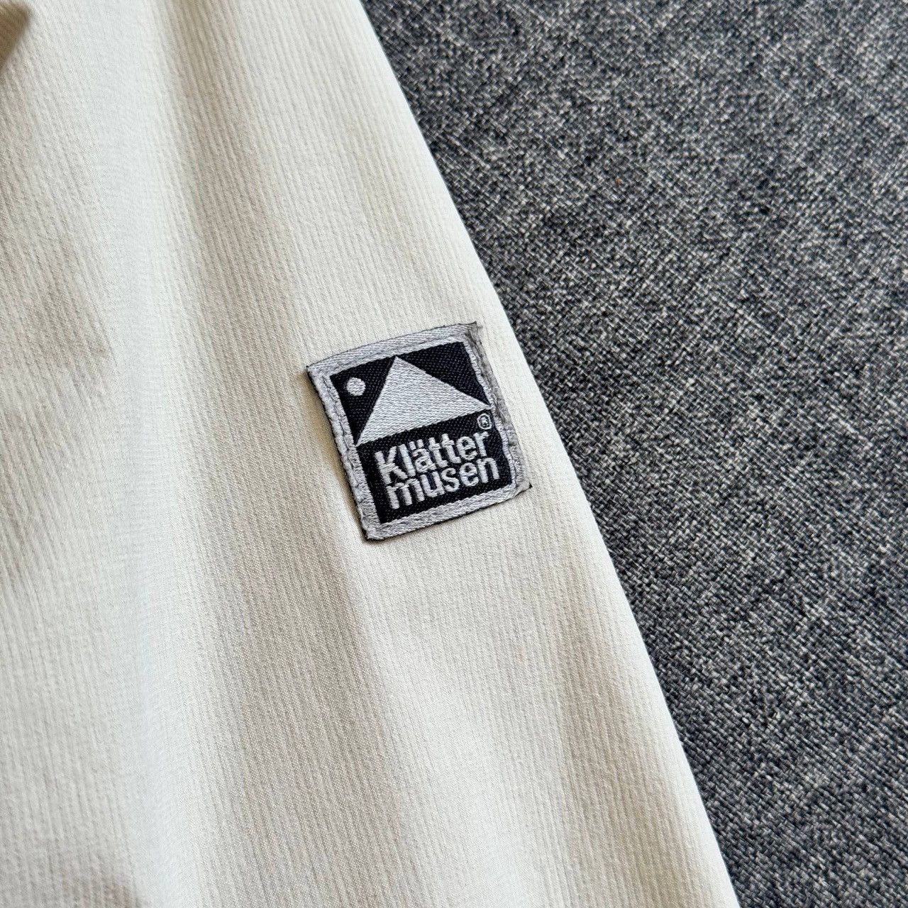 Klattermusen Klattermusen Vanadis Nylon Asymmetrical Outdoor Jacket Size US M / EU 48-50 / 2 - 12 Thumbnail