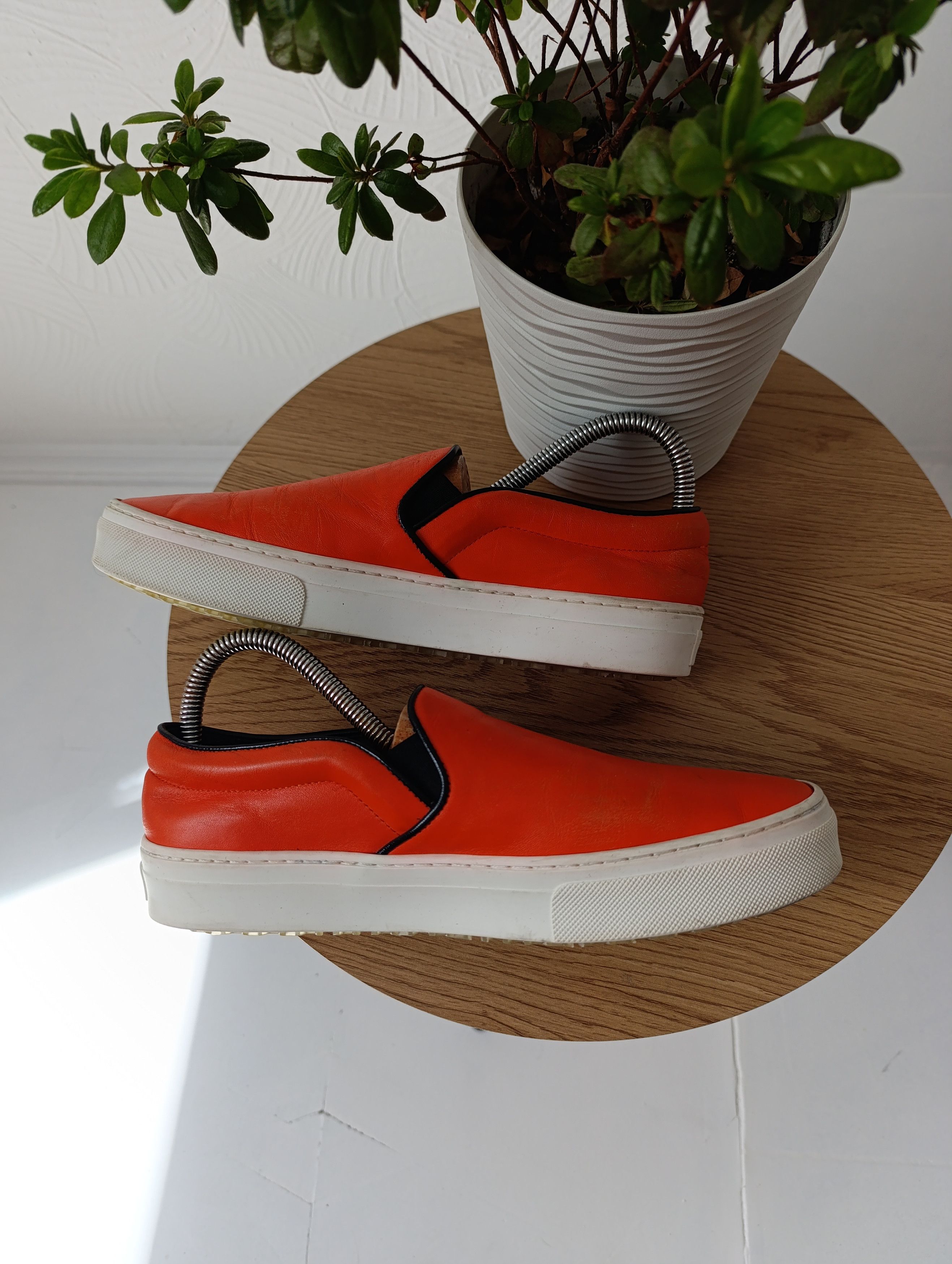 Celine CELINE LEATHER ORANGE SLIP-ON WOMENS SHOES Size US 8 / IT 38 - 7 Thumbnail