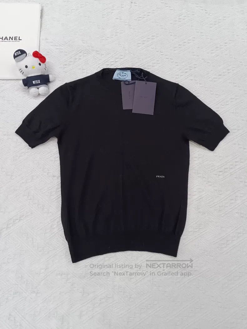 Prada Prada Black short sleeves Size XS / US 0-2 / IT 36-38 - 1 Thumbnail