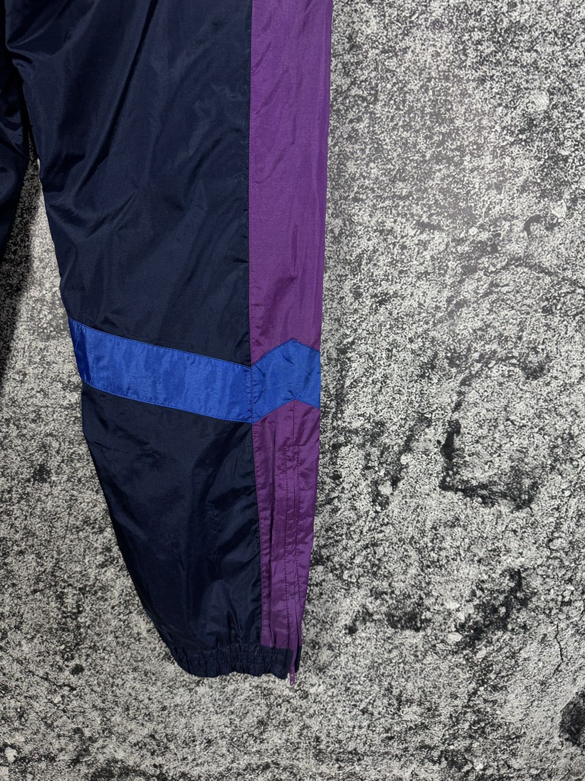 Adidas Adidas Nylon Track Pants Vintage 90s Style Zip Cuffs Size L Size US 34 / EU 50 - 16 Thumbnail