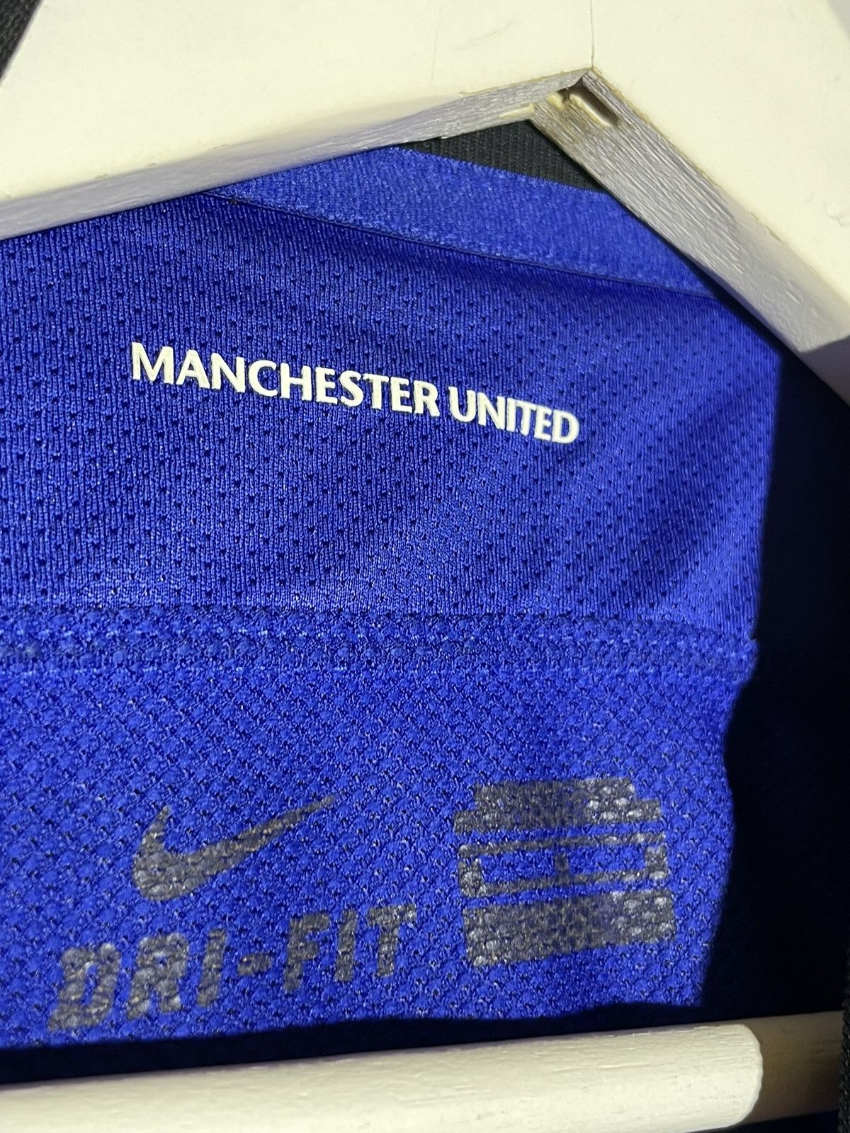 Other Manchester United Nike 2011/12 Away Football Shirt Size US M / EU 48-50 / 2 - 11 Thumbnail