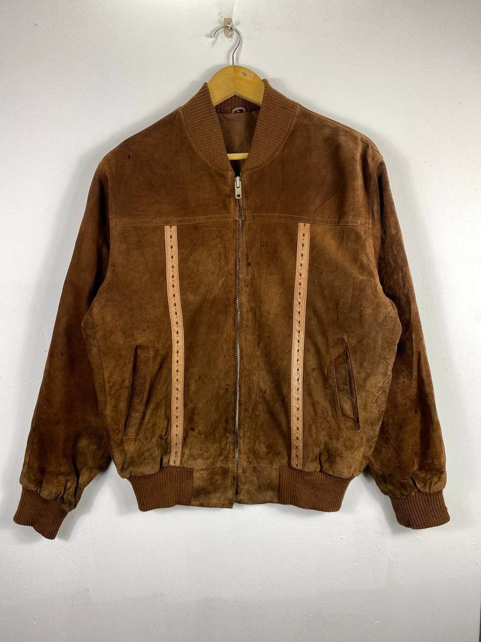 Japanese Brand vintage japanese brand suede leather bomber jacket Size US L / EU 52-54 / 3 - 1 Thumbnail