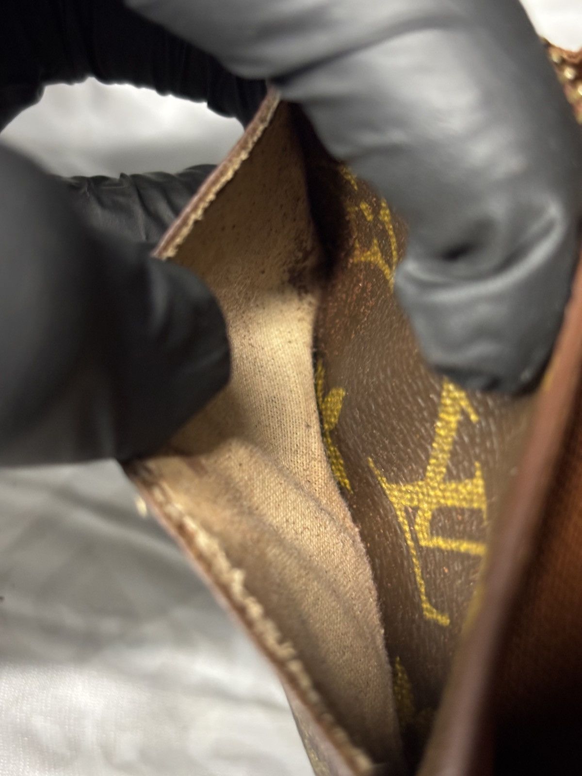 Louis Vuitton (very worn) Louis Vuitton Long Wallet Size ONE SIZE - 18 Thumbnail
