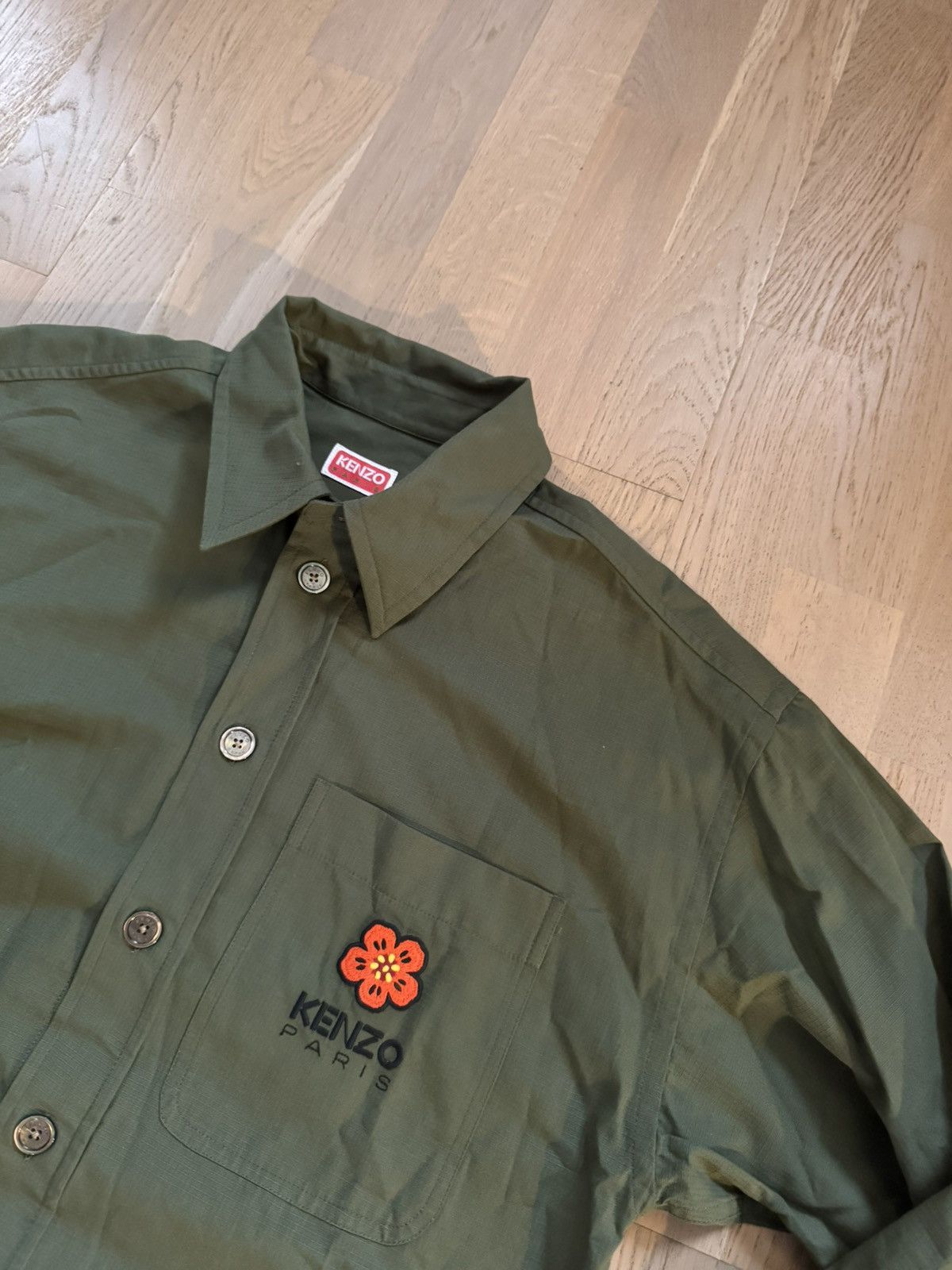 Kenzo KENZO shirt sz xs oversized See Tape MEASUREMENTS IN PHOTOS Size US XS / EU 42 / 0 - 1 Thumbnail