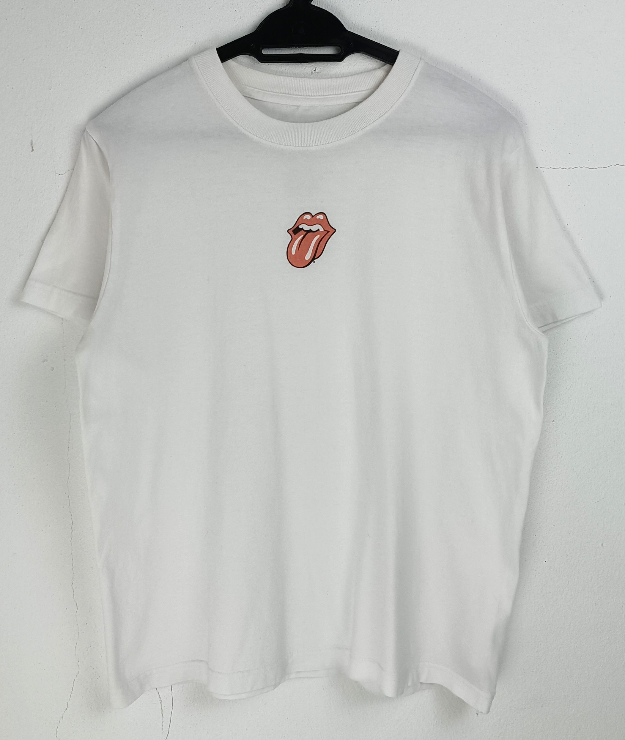 Band Tees VINTAGE ROLLING STONES SMALL LOGO acdc beatles zeppelin Size US M / EU 48-50 / 2 - 3 Thumbnail
