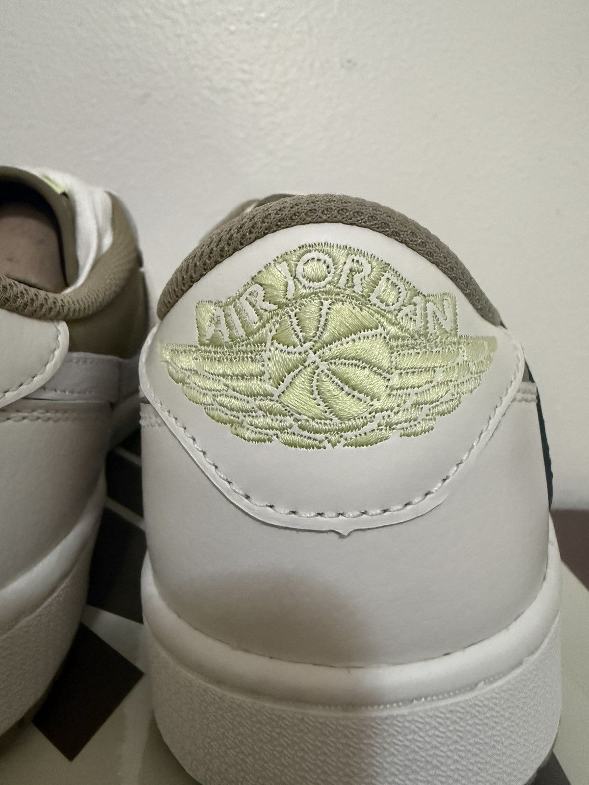 Jordan Brand × Travis Scott Travis Scott Jordan 1 Low Golf Neutral Olive Size US 8.5 / EU 41-42 - 7 Thumbnail