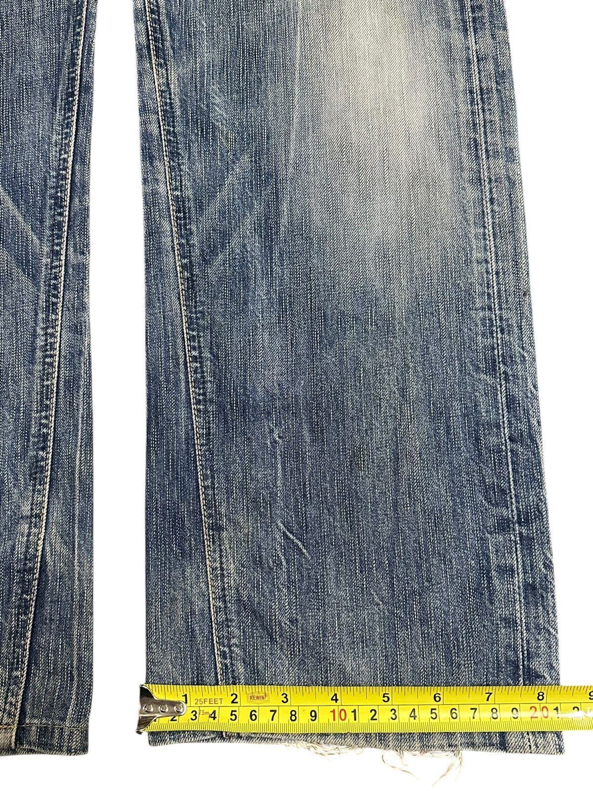Edwin Vintage Edwin Blue Faded Wash Style Loose Jeans Size US 33 - 17 Thumbnail
