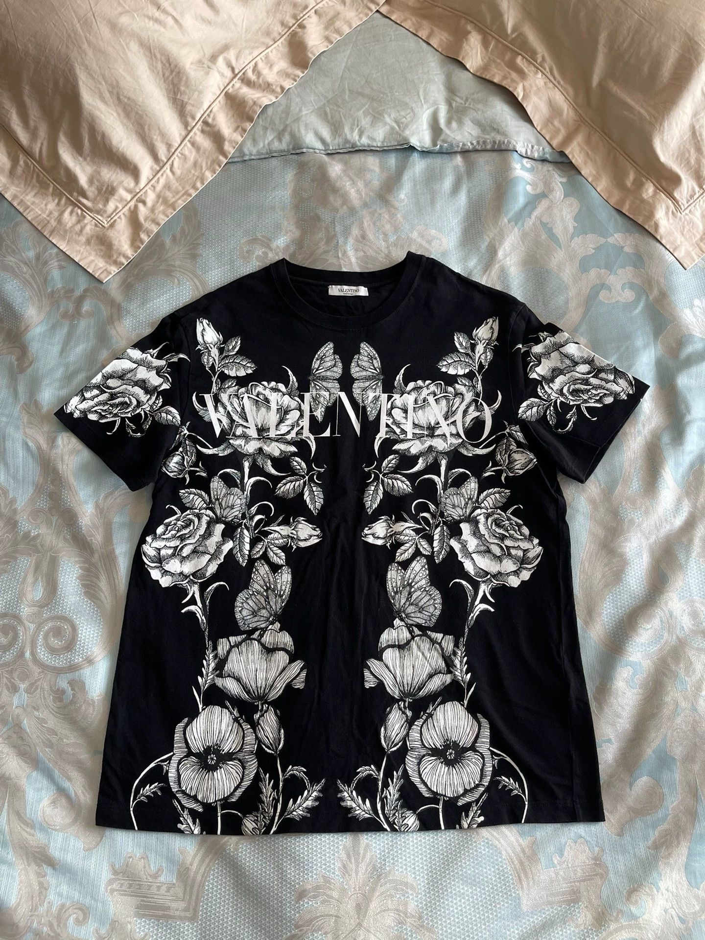 Valentino VALENTINO M Short Sleeve Tee Black White Print Logo Size US M / EU 48-50 / 2 - 1 Thumbnail