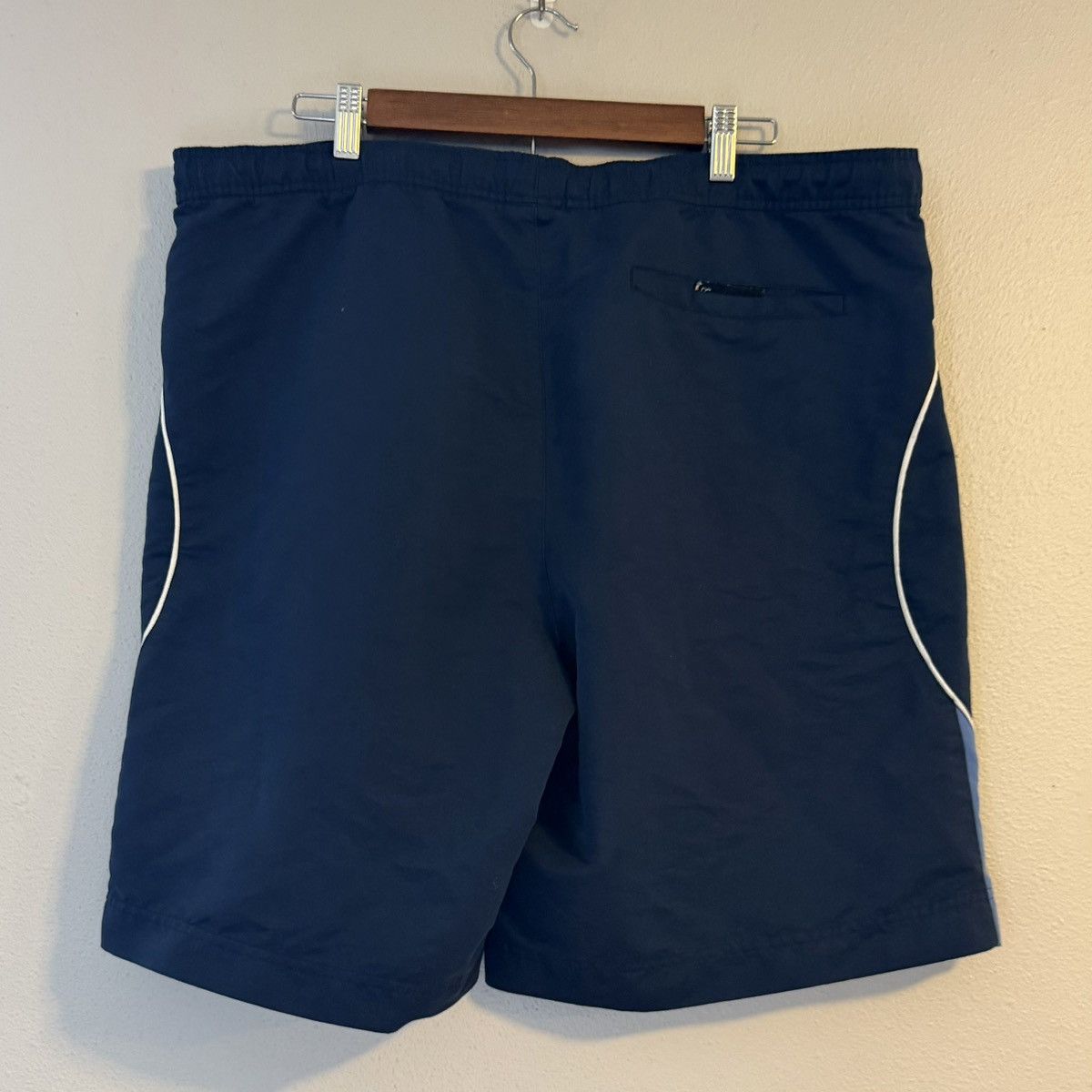 Nike vtg y2k two tone blue nike athletic shorts large *read Size US 38 / EU 54 - 2 Thumbnail