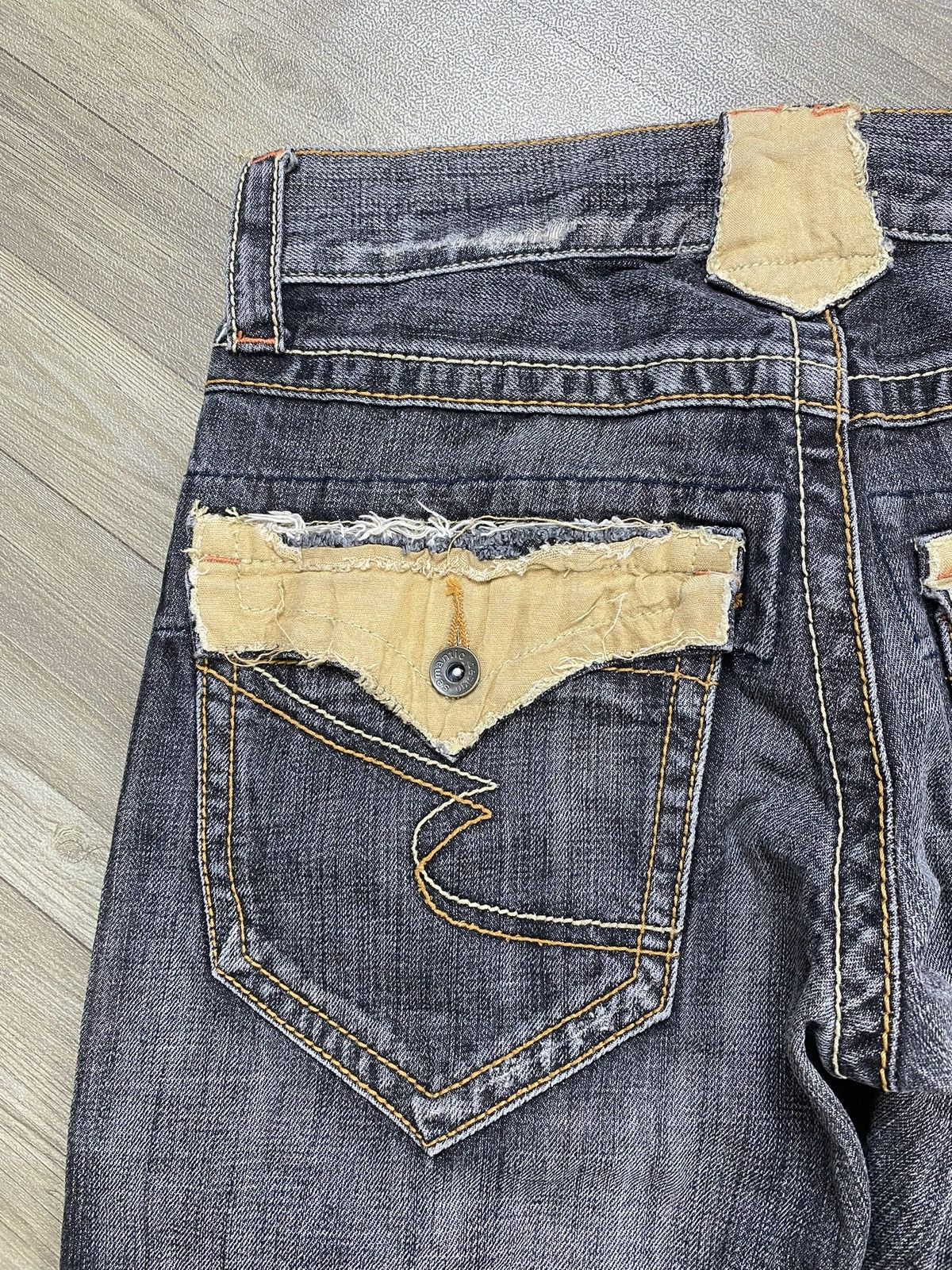 If Six Was Nine × Le Grande Bleu (L.G.B.) × Tornado Mart 2000s Semantic Design Distressed Punk Lgb Y2k Flared Jeans Size US 29 - 16 Thumbnail