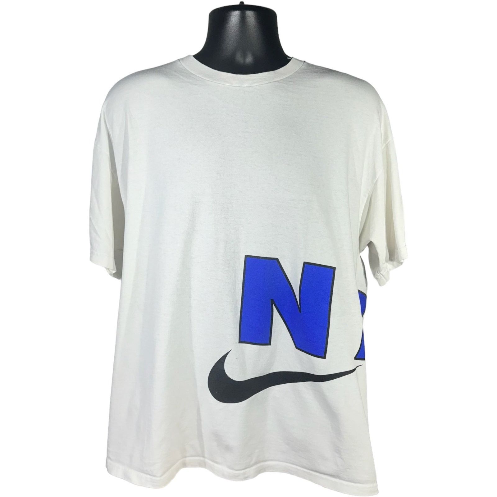 Vintage Vintage Nike Wrap Around Spellout Tee Size US L / EU 52-54 / 3 - 1 Thumbnail