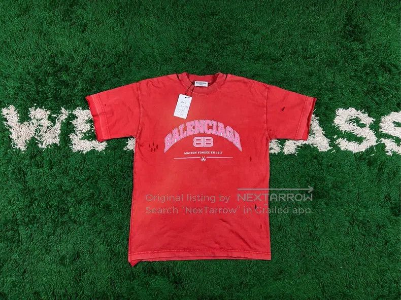 Balenciaga Balenciaga Destruction Double B Aged Short Sleeve Size US XS / EU 42 / 0 - 1 Thumbnail