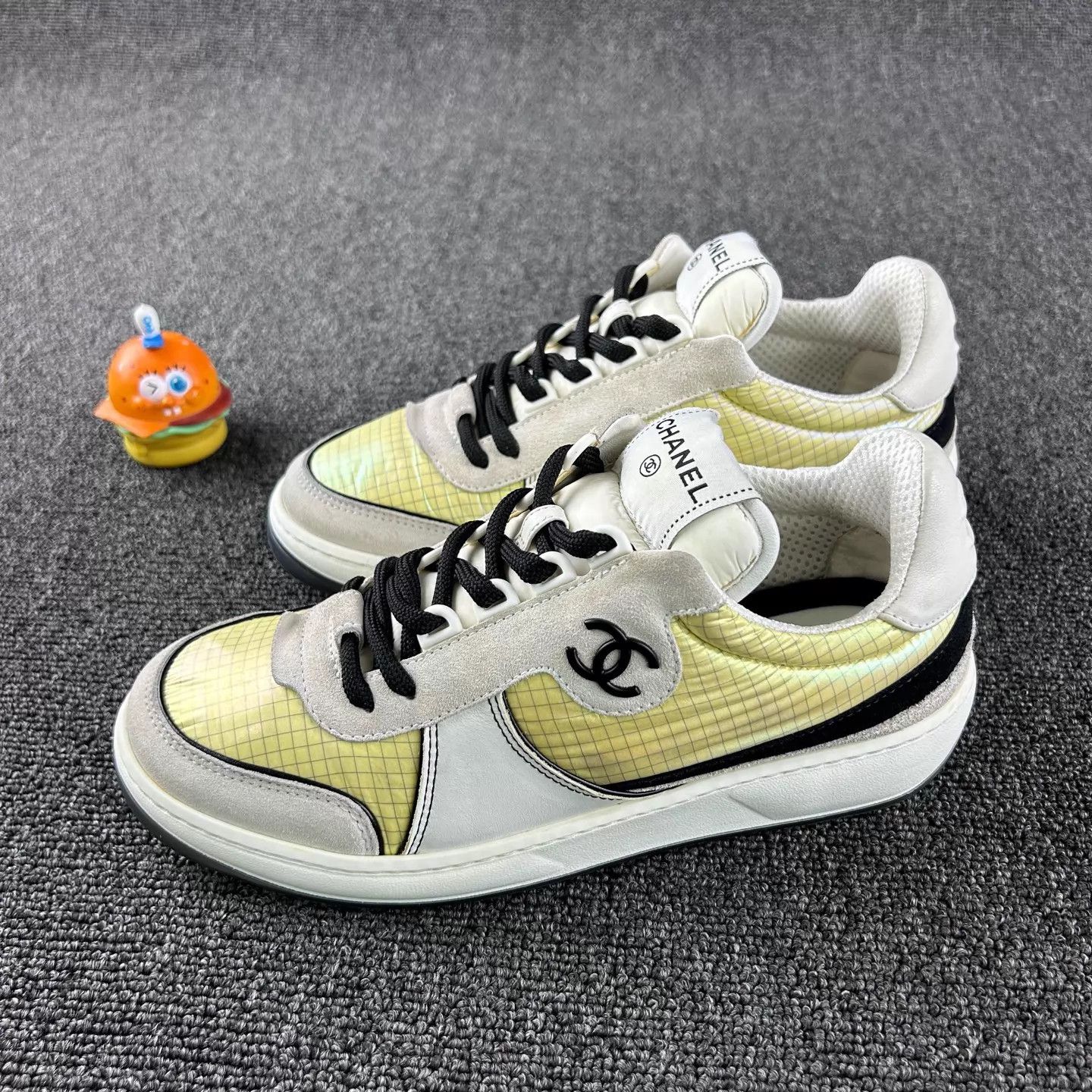 Chanel Chanel 23P sneakers EU36.5 lightly worn Size US 6 / IT 36 - 1 Thumbnail