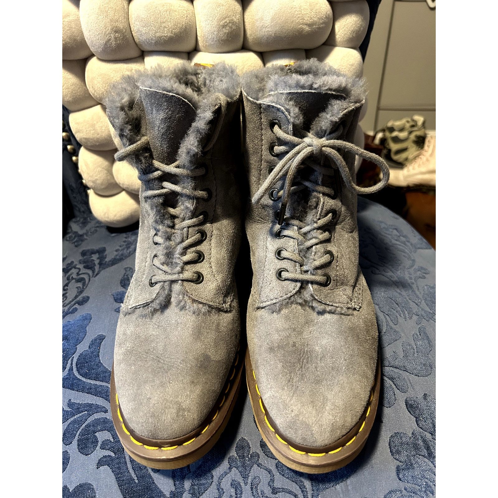 Dr. Martens Dr Martens Dove Grey Suede Faux Fur Lined Size 7/EU 38 Size US 7 / IT 37 - 3 Thumbnail