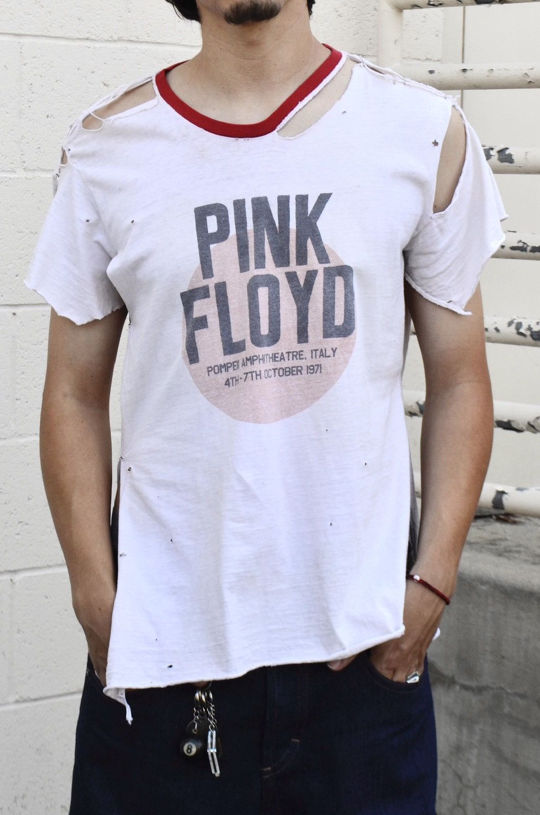 Pink Floyd VTG Pink Floyd Ringer Style Thrashed Graphic Band Shirt Size US M / EU 48-50 / 2 - 1 Thumbnail