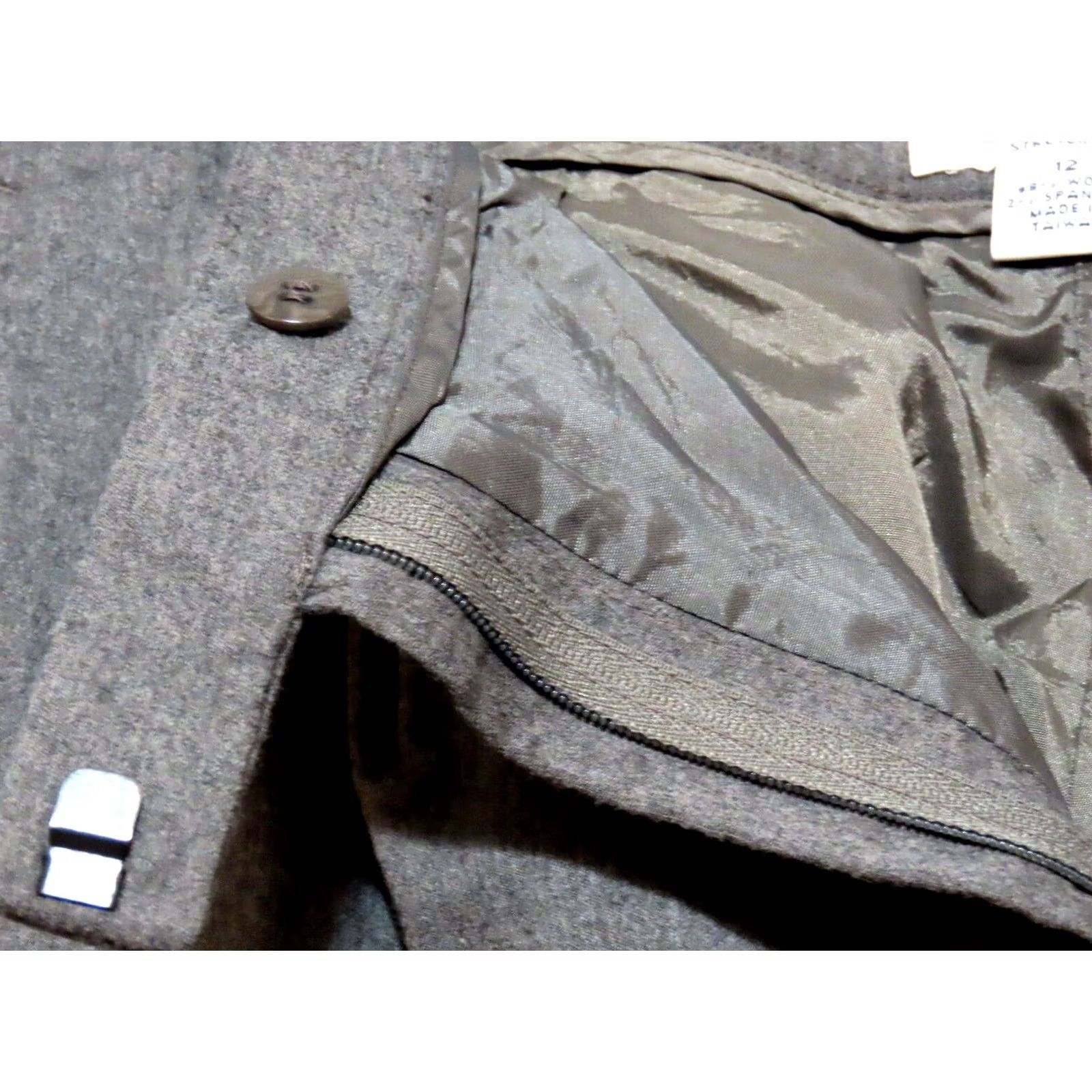 Brooks Brothers Brooks Brothers Dress Pants Women's 12 Gray Wool 98% Wool Blend Dresses Pants Wool Dress Pants Women 12 Gray Brooks Brothers Size 34" / US 12 / IT 48 - 6 Thumbnail