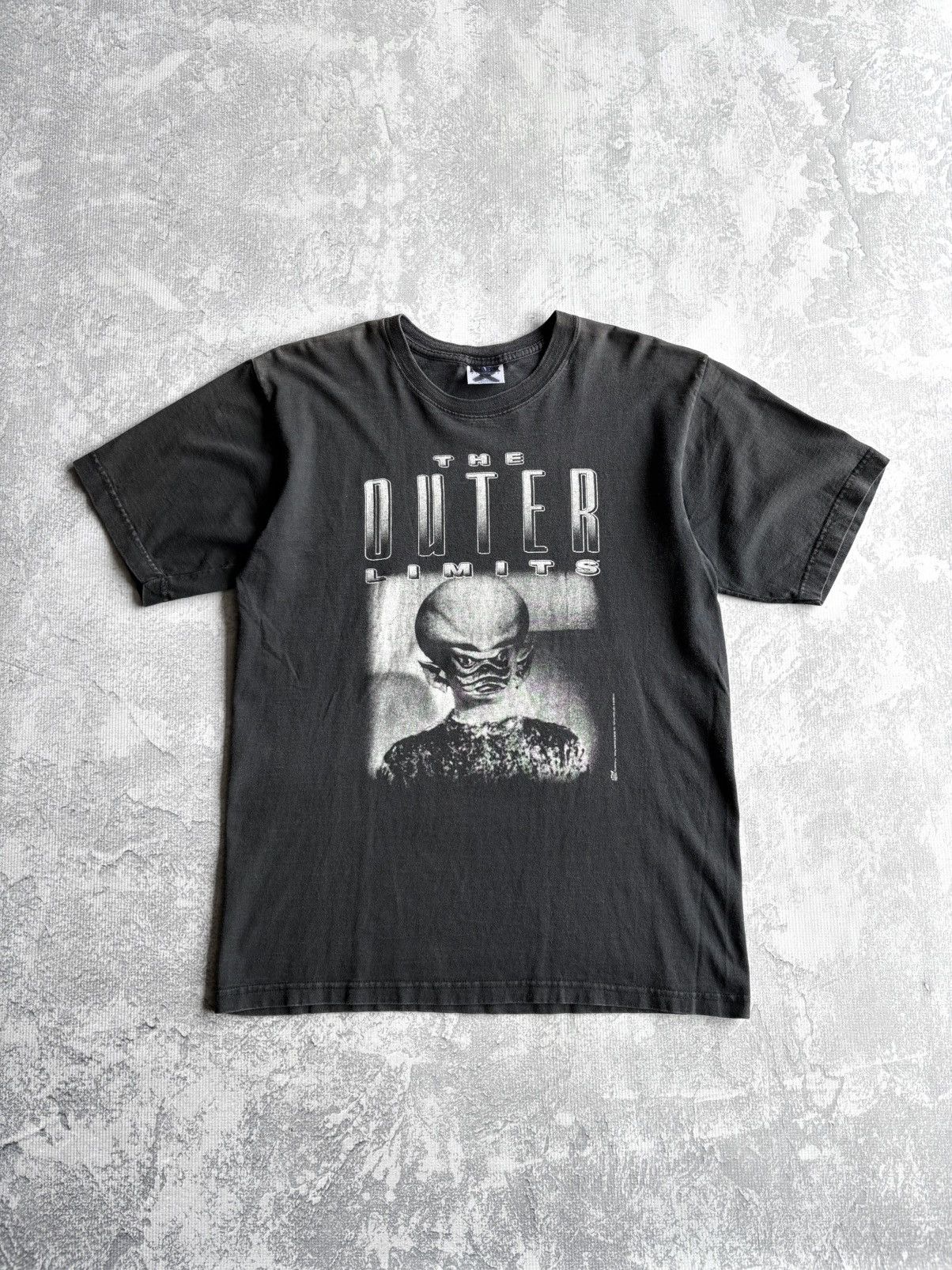 Band Tees Vintage 1997 The Outer Limits Tv Show Alien Tee Size US L / EU 52-54 / 3 - 1 Thumbnail