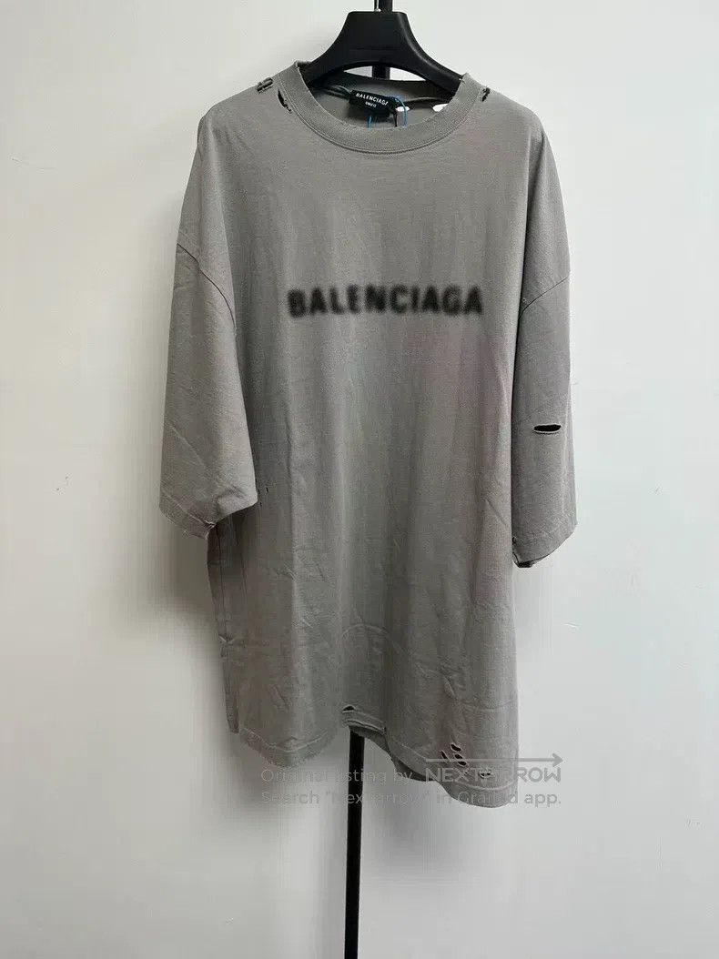Balenciaga Balenciaga Letter Printed Ripped Short Sleeve T-Shirt Size US XS / EU 42 / 0 - 1 Thumbnail