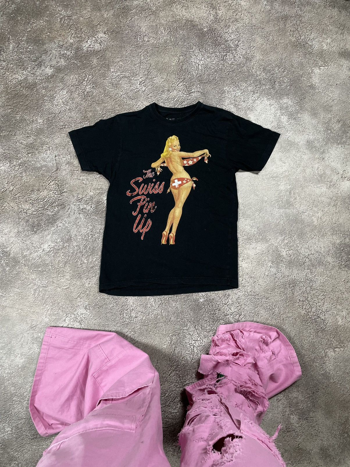 Vintage Vintage Y2K Sun Faded Pinup Graphic Tee Streetwear Black M Size US M / EU 48-50 / 2 - 2 Thumbnail