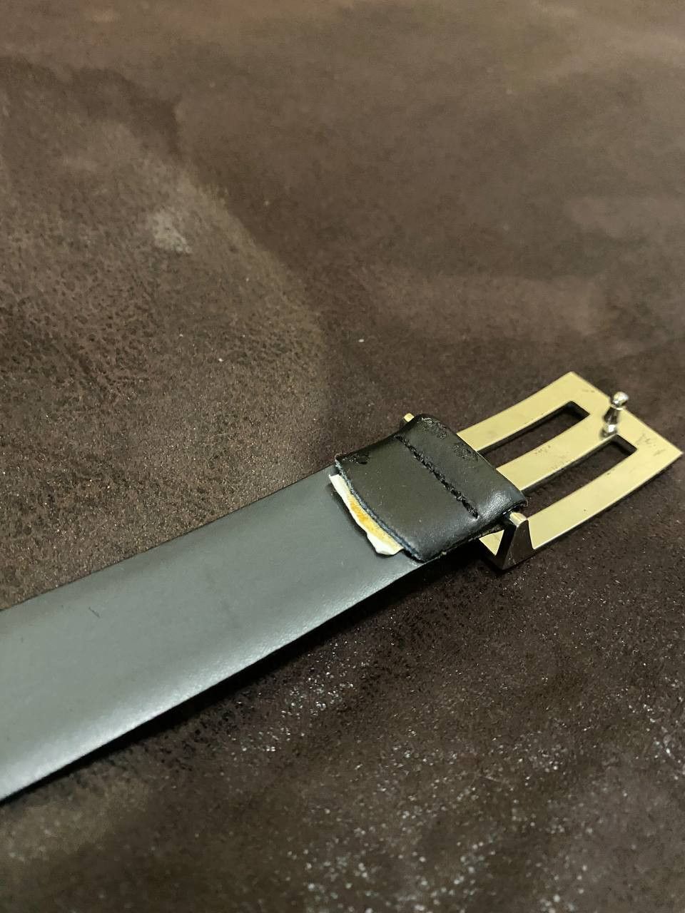 Hugo Boss black leather belt a metal buckle, possibly from Hugo Boss. Size ONE SIZE - 12 Thumbnail